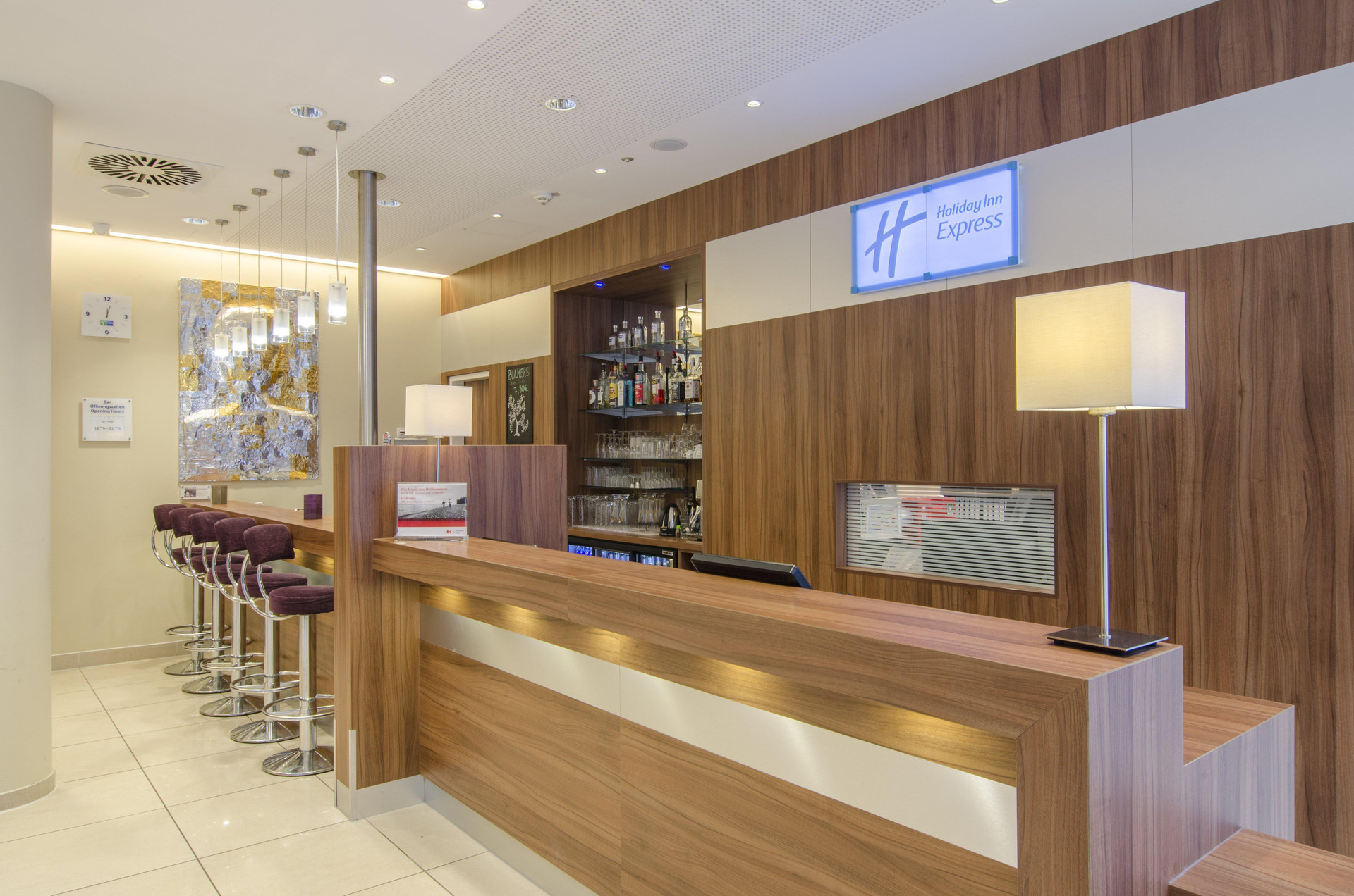 Vista Lobby Premier Inn Hamburg City Millerntor