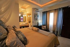 Alquiler Vacacional - AMAZING 5* 1BR 2BA 5min to Beach FAB rooftop pool & jacuzzi by restaurant row.
