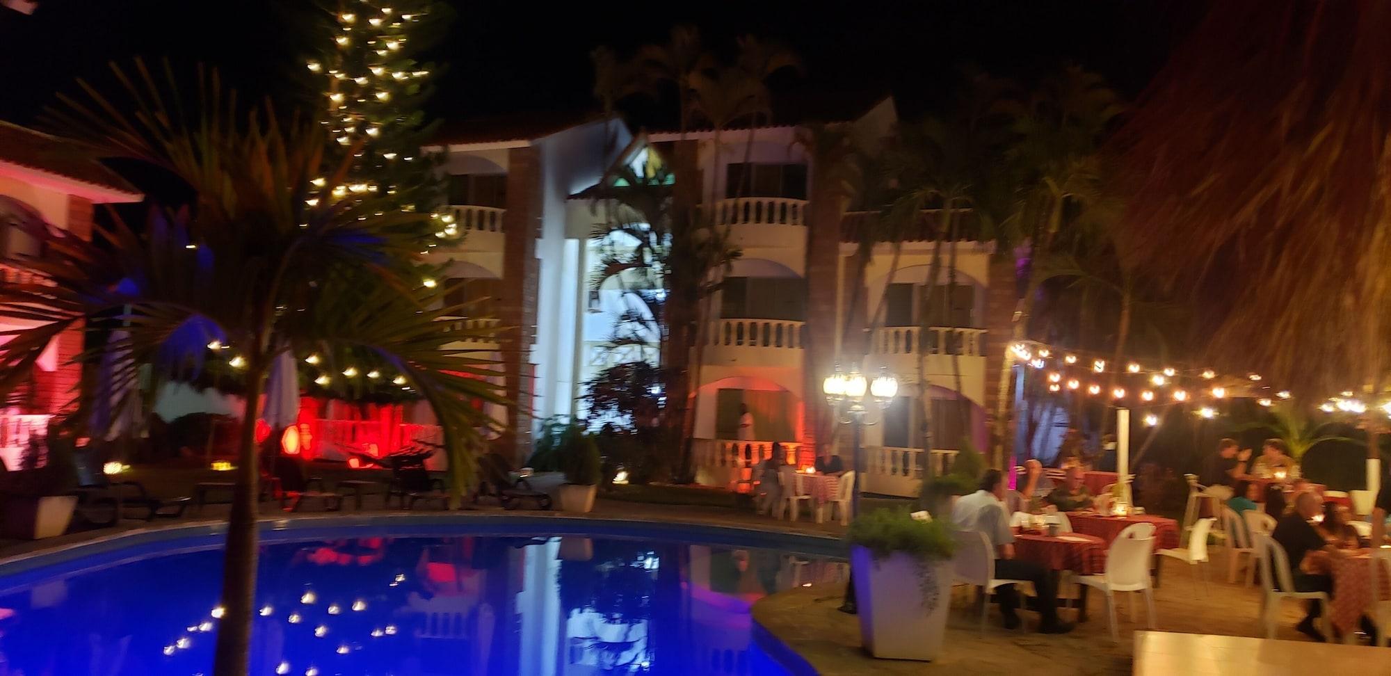 Vista Exterior Hotel Voramar Sosua - Henk Prakken