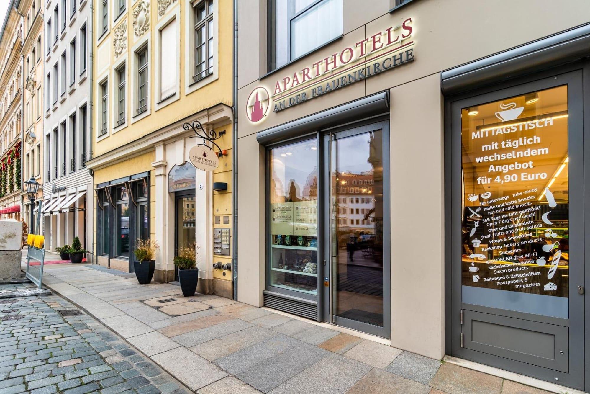 Vista Exterior Aparthotel Neumarkt