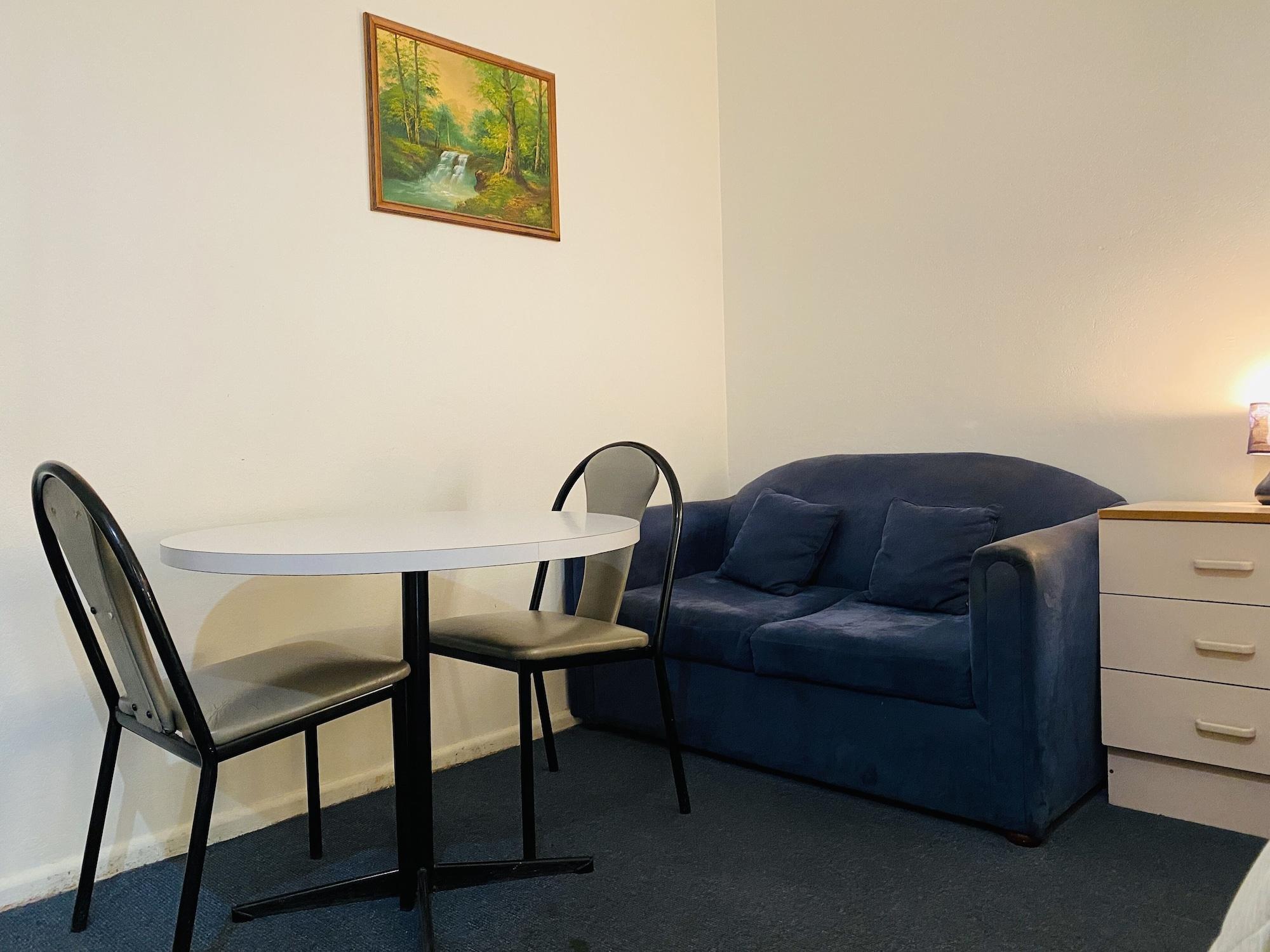 Comodidades del Alojamiento County Lodge Motor Inn