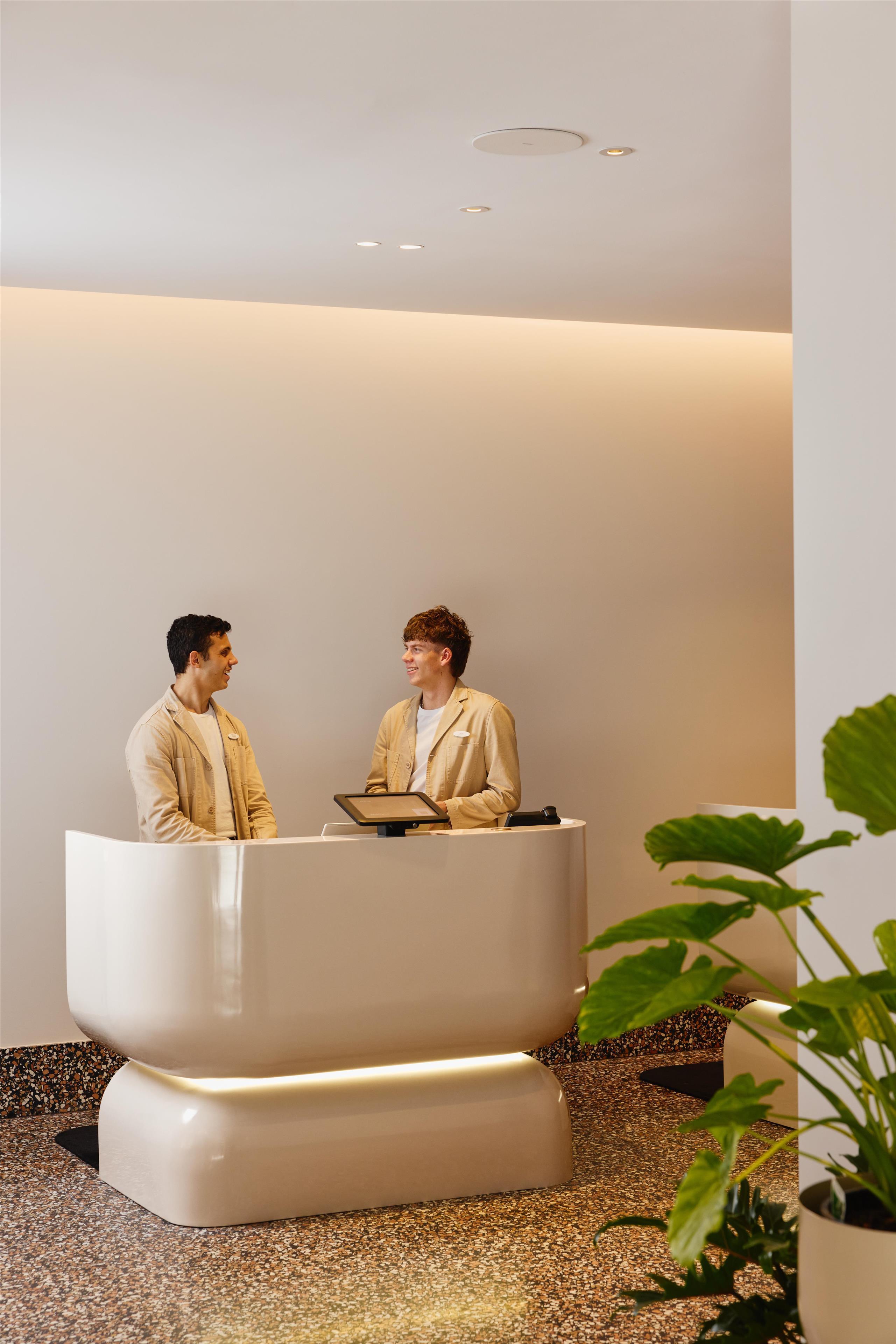 Vista Lobby Adina Apartment Hotel Sydney Town Hall