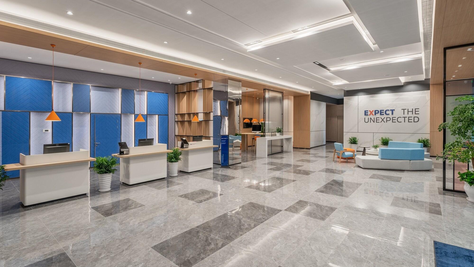 Vista Lobby Holiday Inn Express Changsha University Tech City by IHG