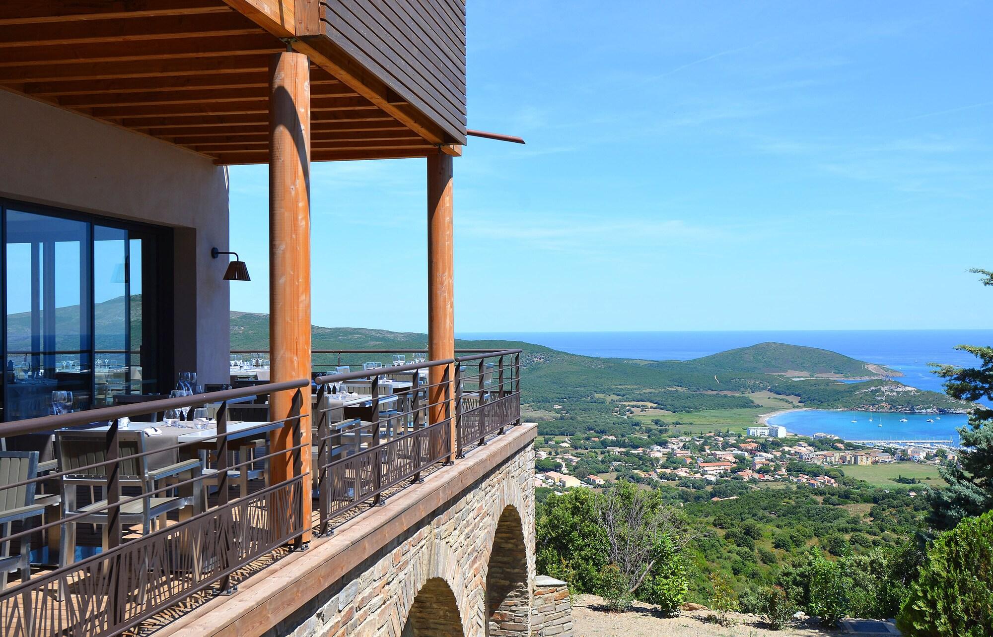 Playa Hotel le Tomino