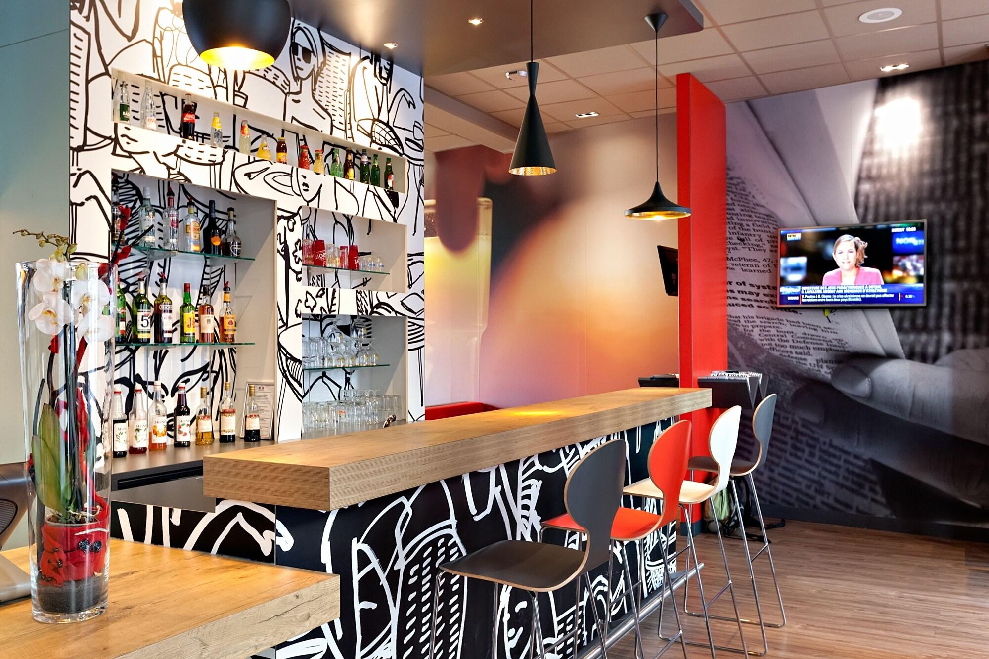 Bar/Salón ibis Agen Centre
