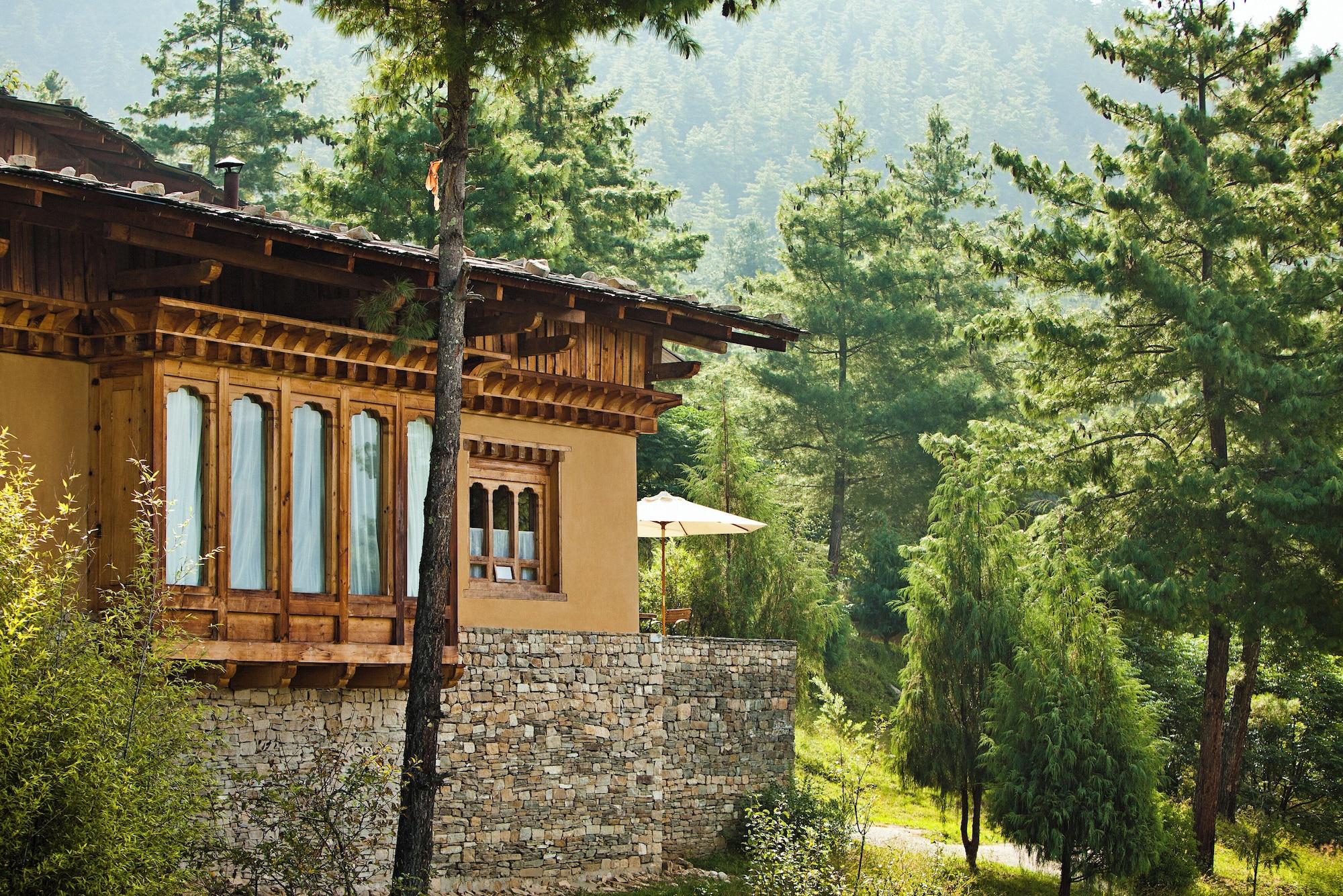 Vista Exterior COMO Uma Paro