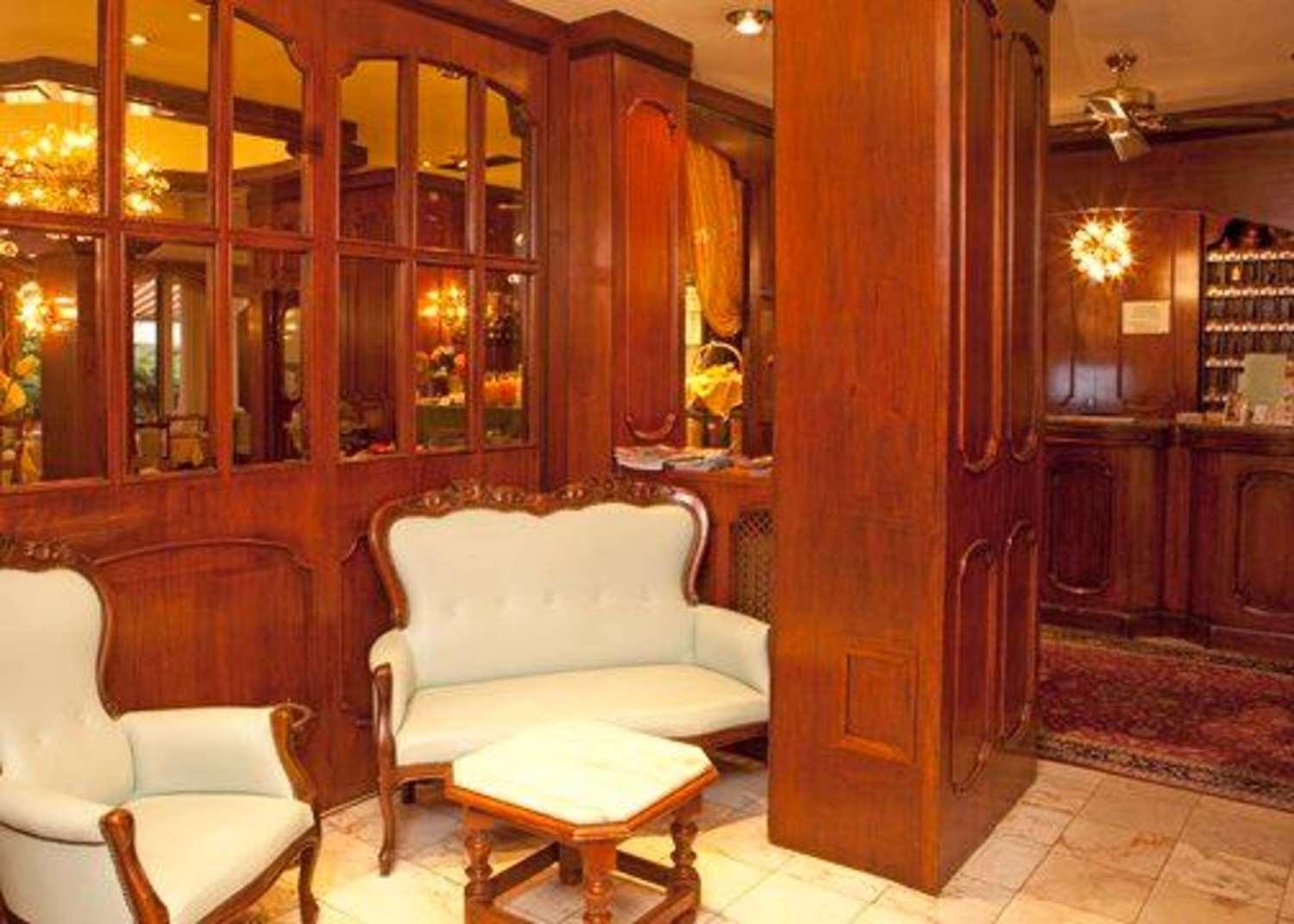Vista Lobby FF&E Hotel Bavaria