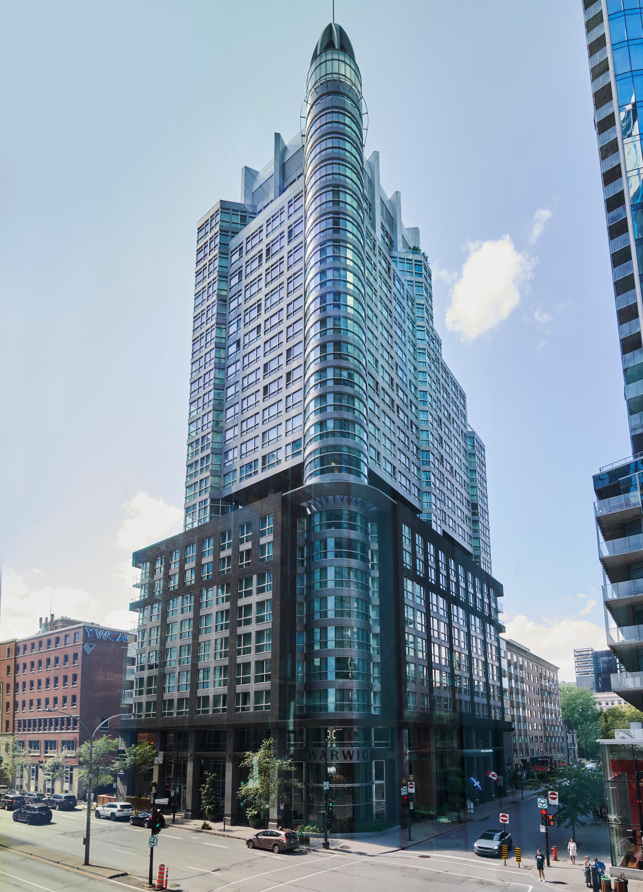 Vista Exterior Warwick Le Crystal - Montréal