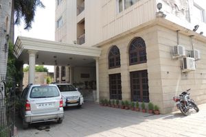 Alojamiento - Diamond Hotel