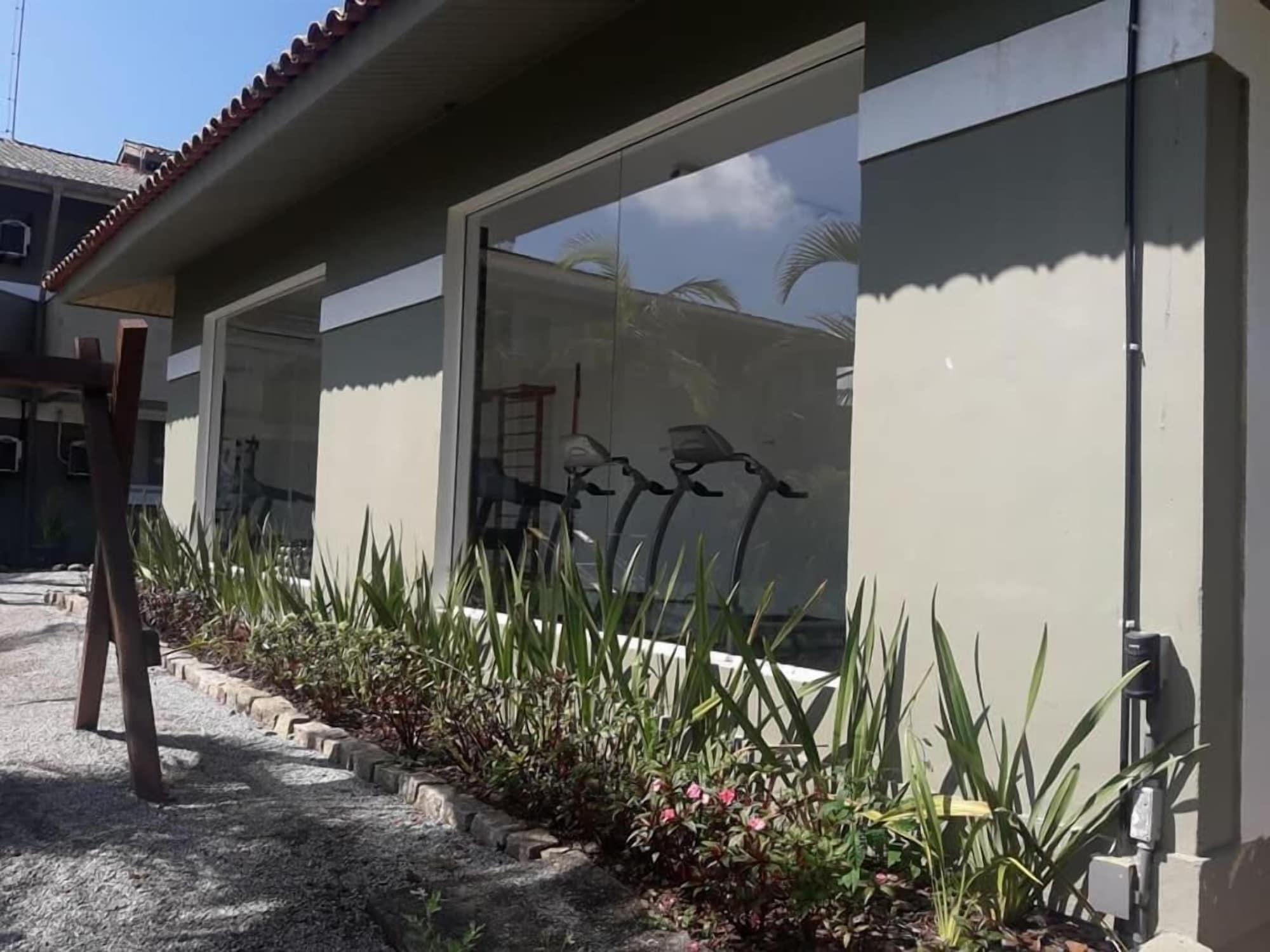 Vista Exterior Hotel Camboa