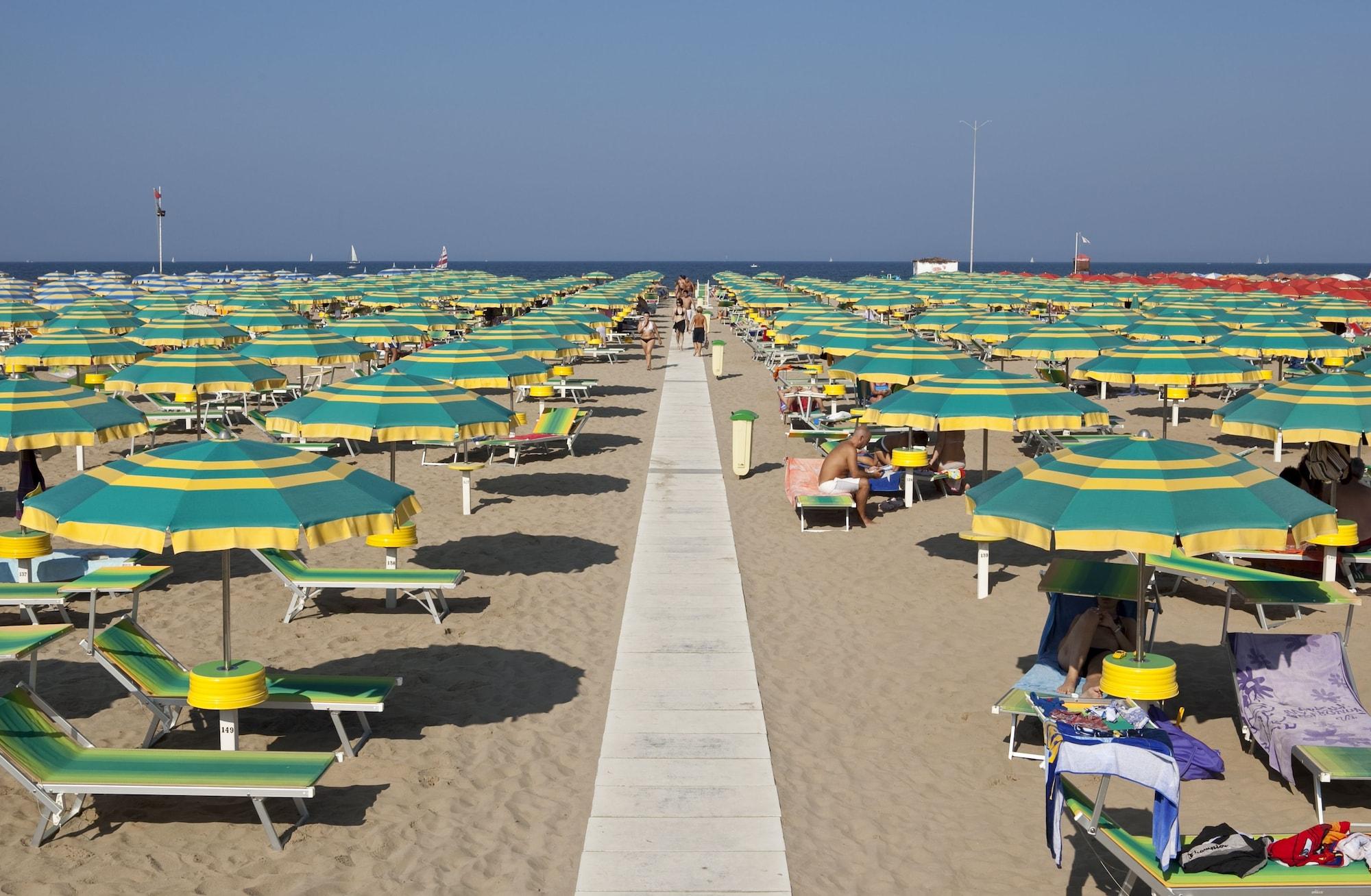 Playa Bellevue Hotel