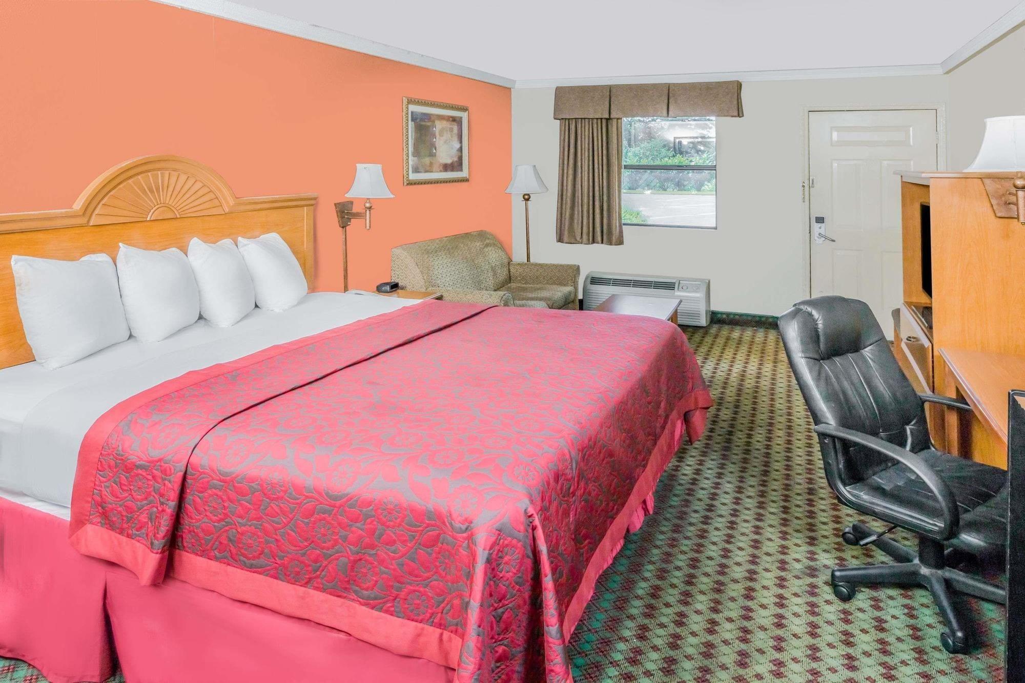 Vista Exterior OYO Hotel Pineville LA Hwy 165