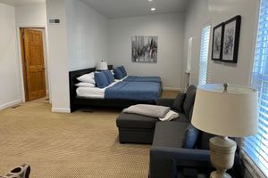 Renta temporal - The Original Wrigleyville Coach House- Private 2 Story House in Heart of City