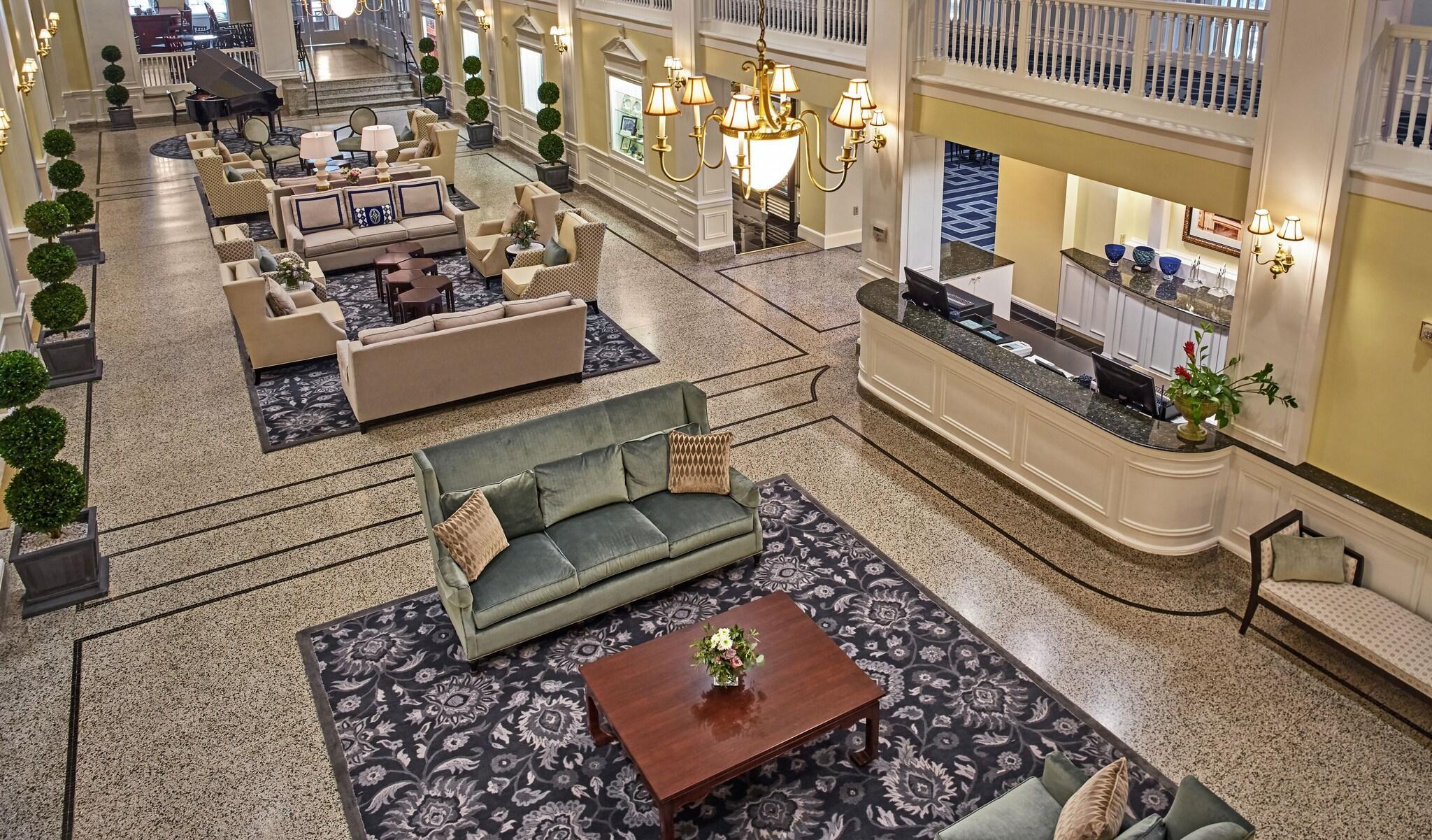 Vista Lobby Hotel 24 South