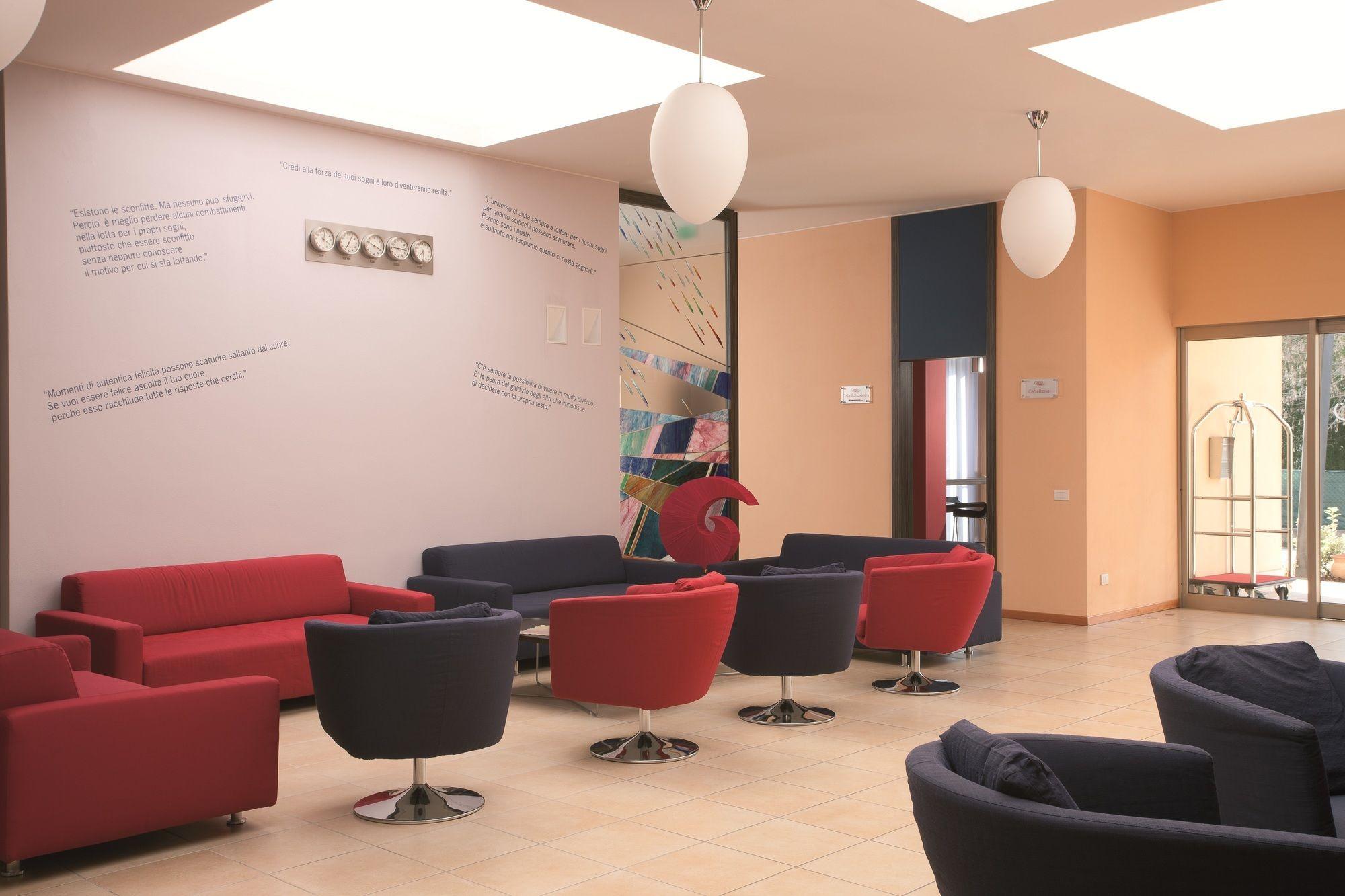 Vista Lobby Hotel Rosso Frizzante