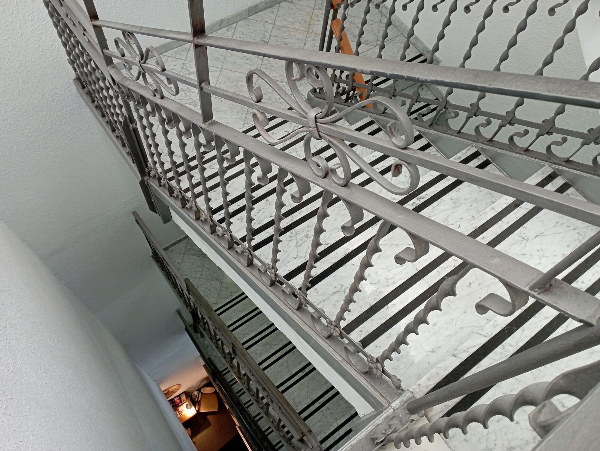 Comodidades del Alojamiento Hotel Moderno Barcelona