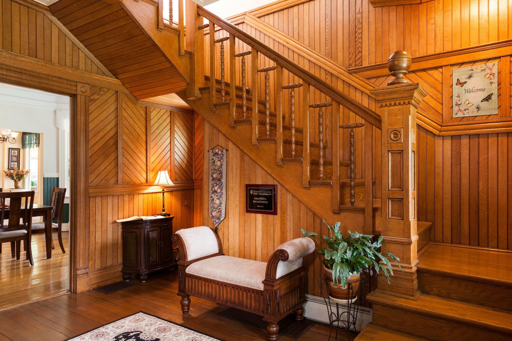 Vista Lobby Andon-Reid Inn B&B