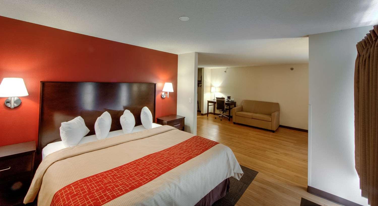 Suite Red Roof PLUS+ Henderson