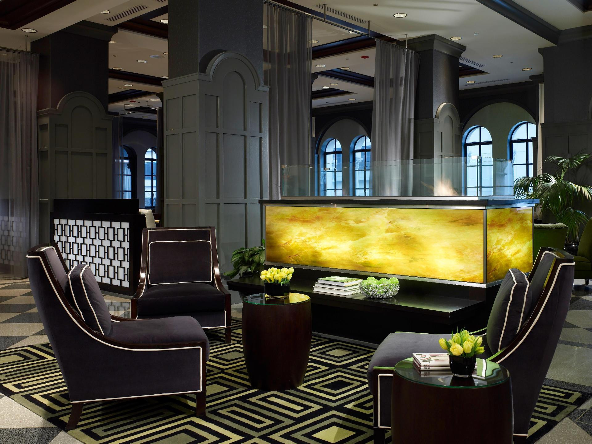 Vista Lobby Warwick Allerton - Chicago