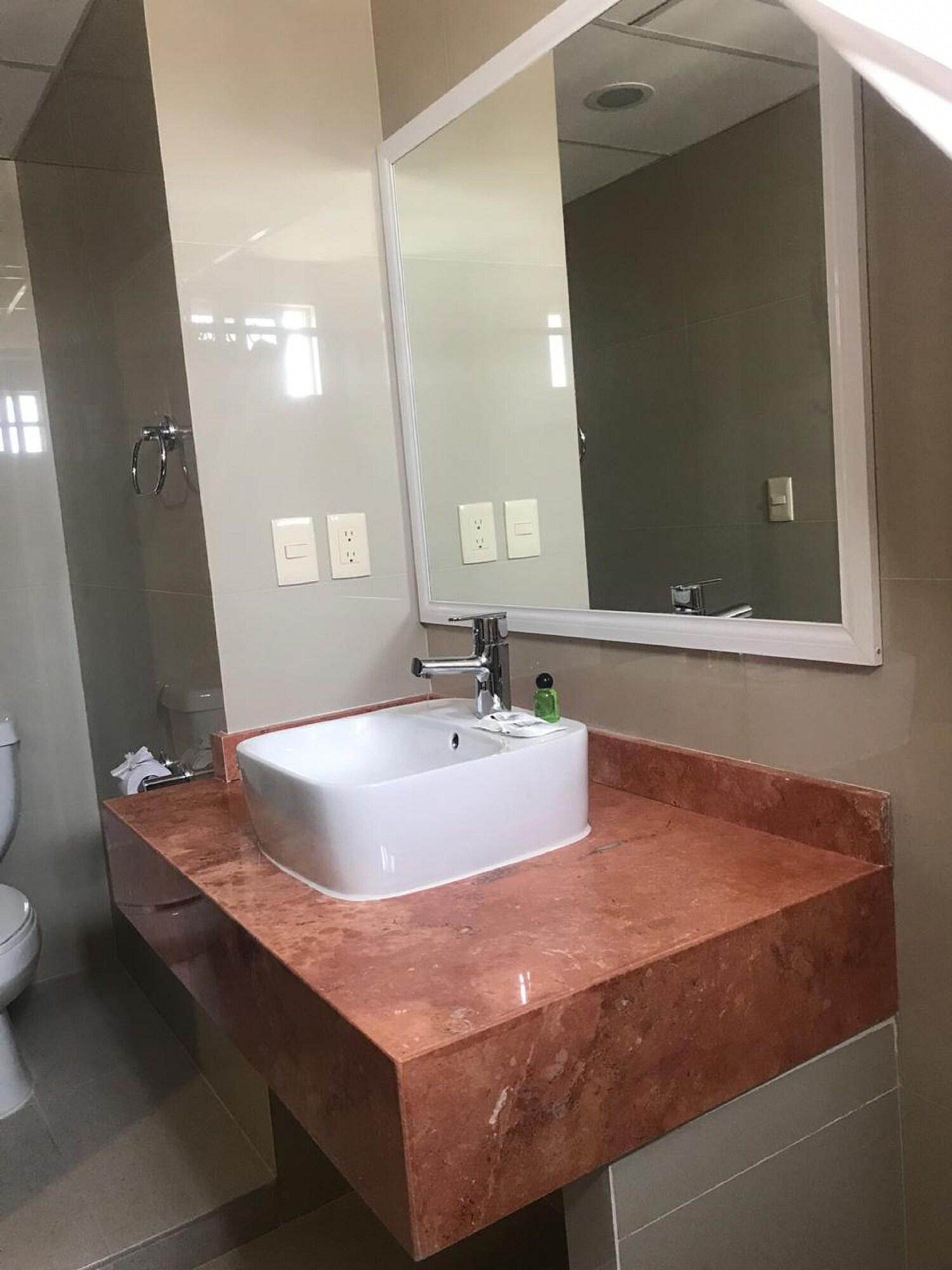 Equipamiento de Habitación Hotel Maria del Rocio