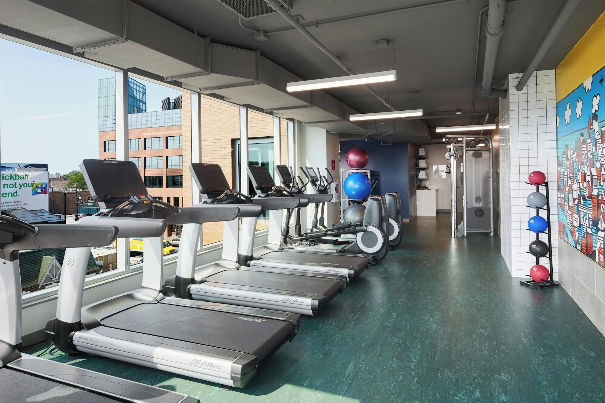 Gimnasio Hotel Zachary Chicago, a Tribute Portfolio Hotel