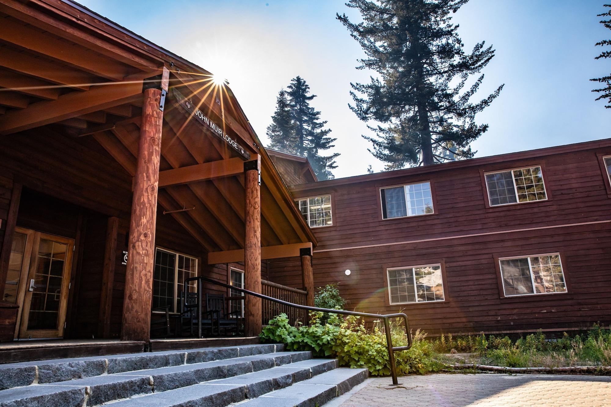 Varios John Muir Lodge