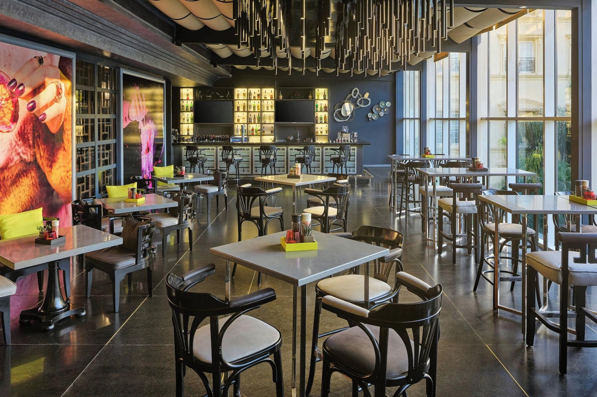 Restaurant Renaissance Cairo Mirage City Hotel