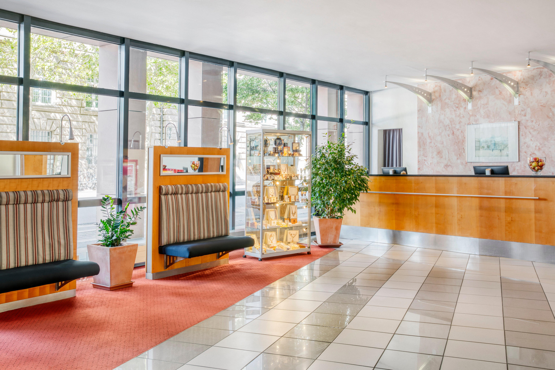 Vista Lobby IntercityHotel Erfurt