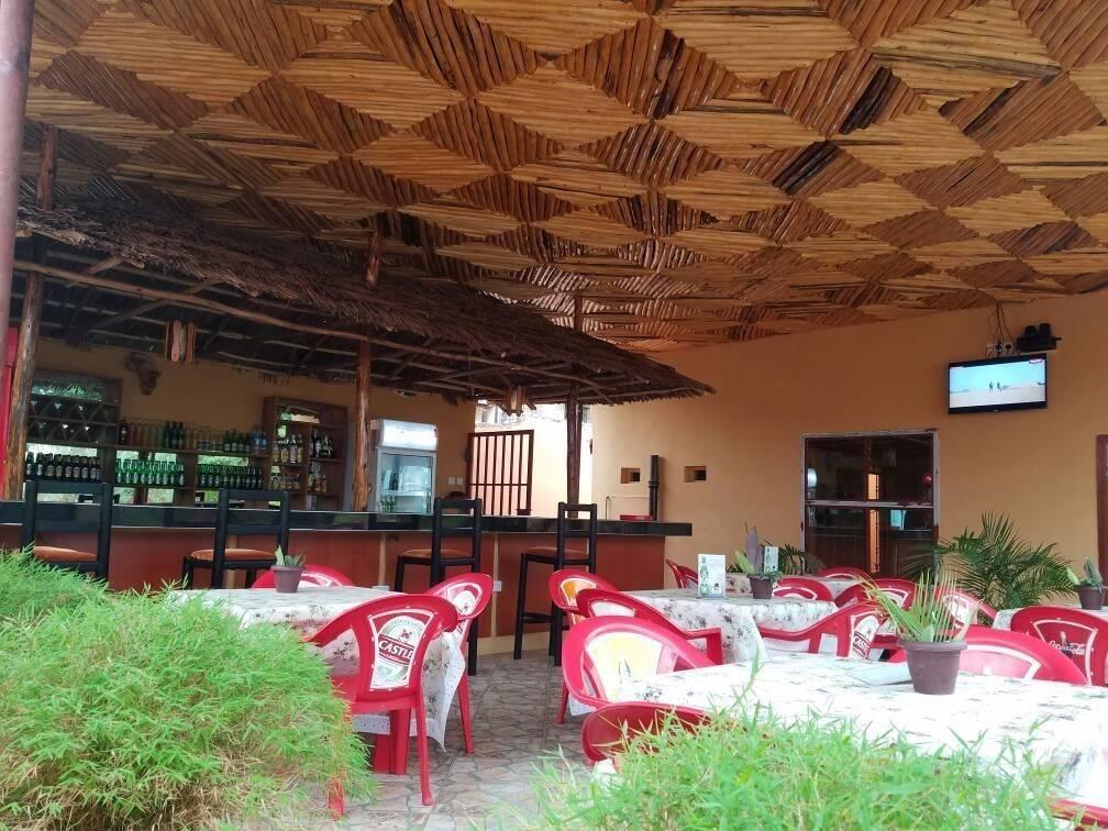 Bar/Salón Basecha Garden Lodge