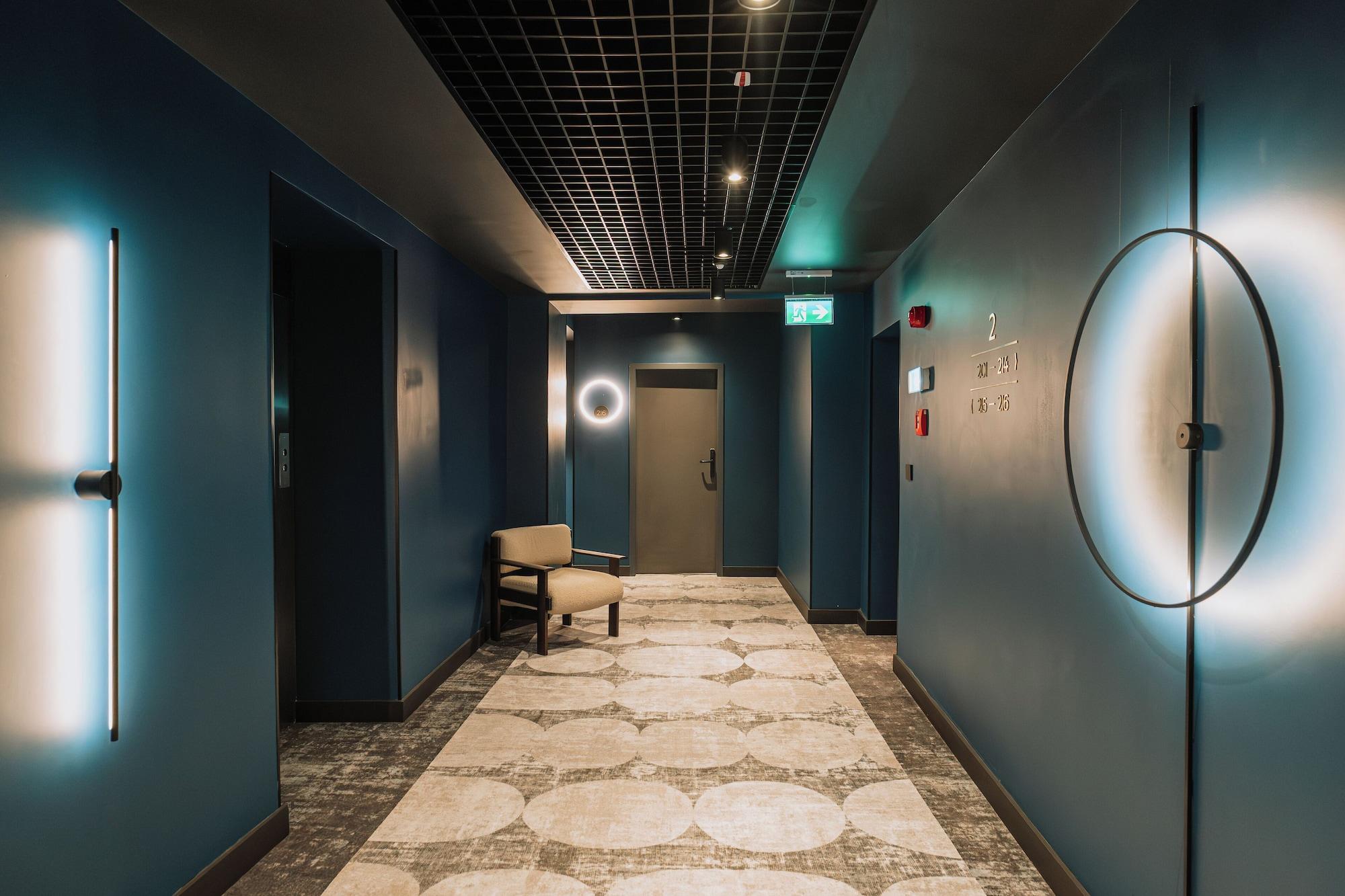 Varios Trianon Hotel