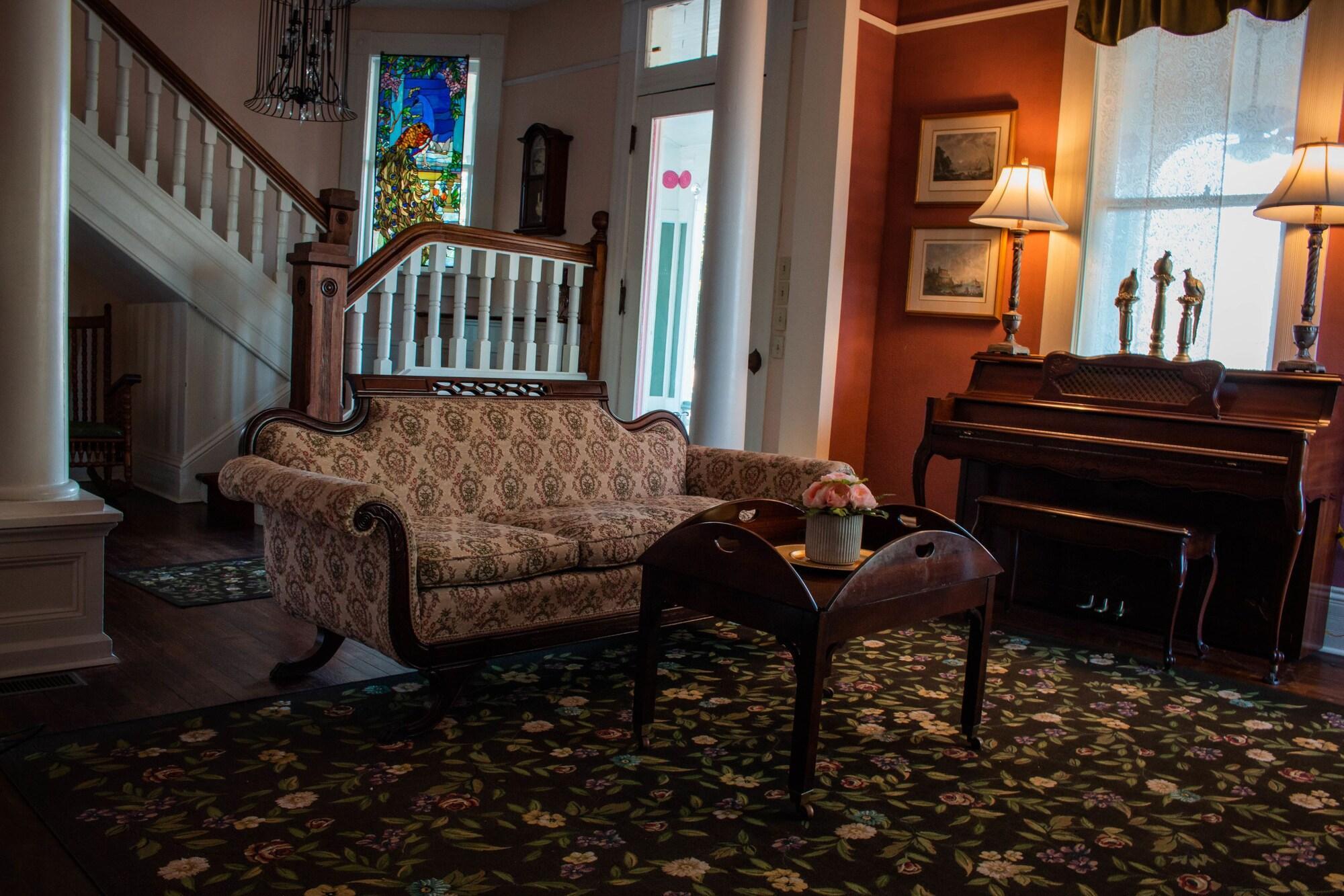 Vista Lobby Peacock Place