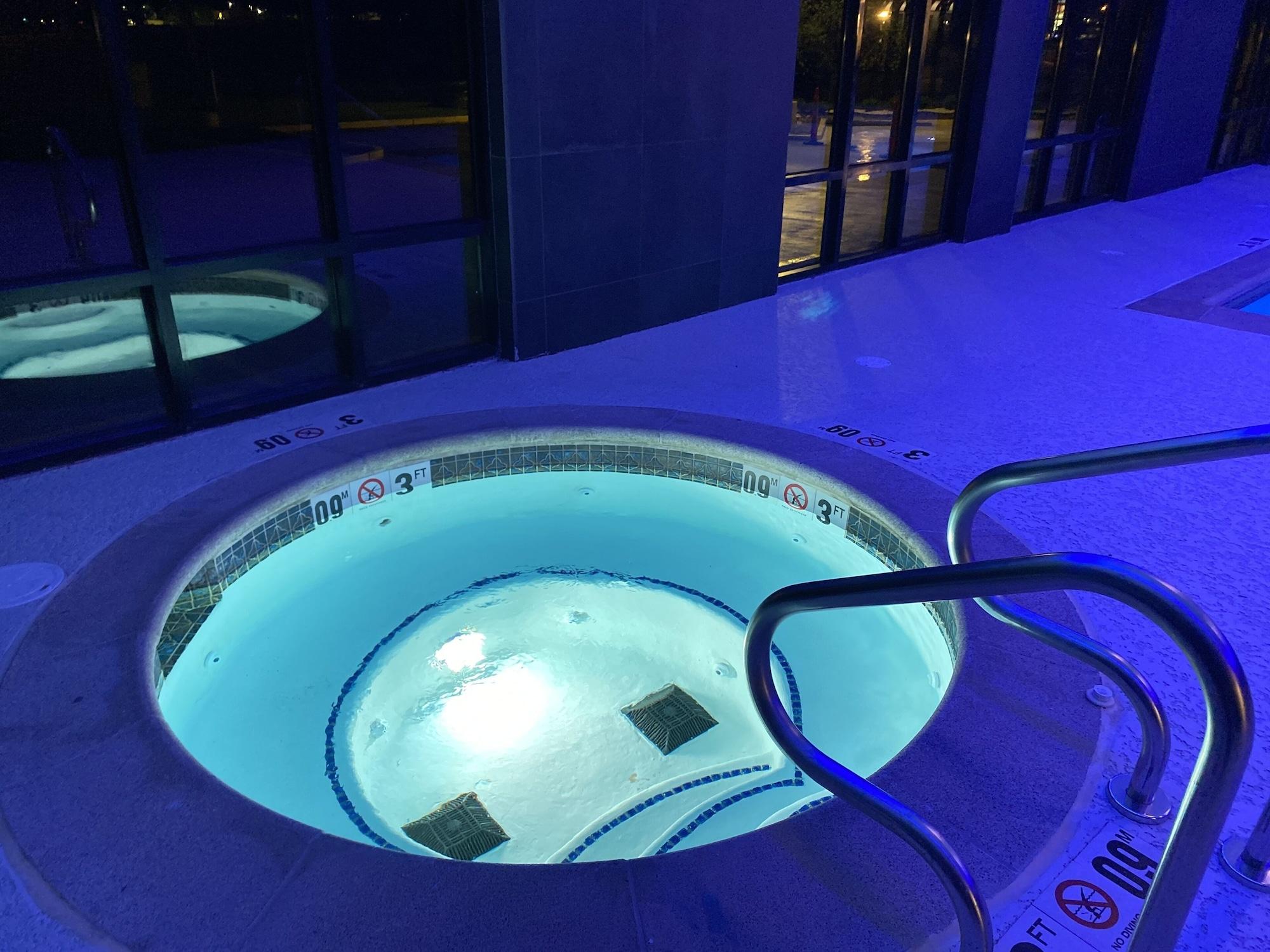 Spa La Quinta Inn & Suites by Wyndham St Louis Route 66