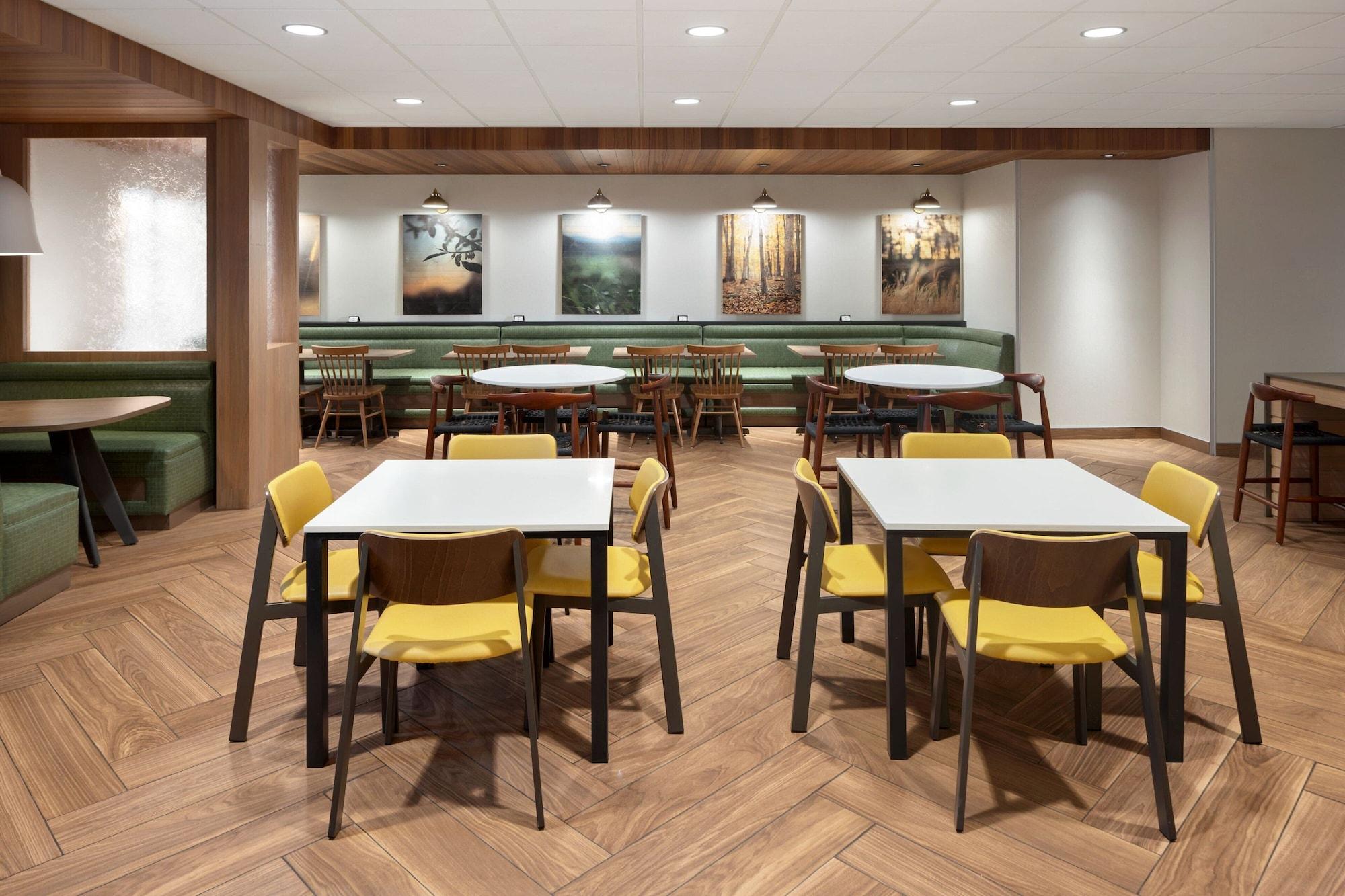 Restaurant Fairfield Inn & Suites by Marriott West Kelowna