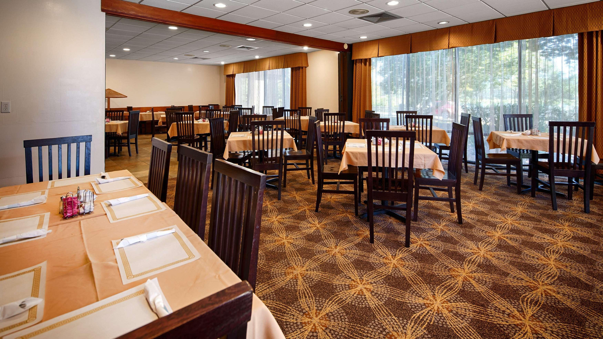 Restaurant Best Western Crossroads Inn