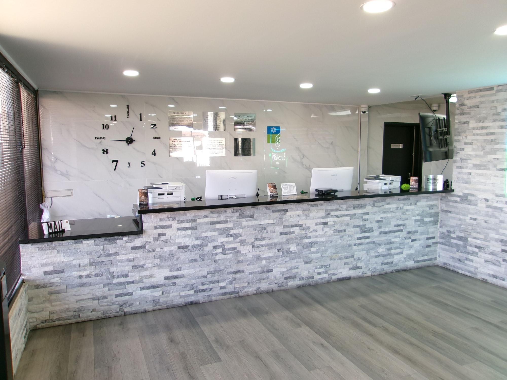 Vista Lobby SureStay Hotel by Best Western Phoenix Airport