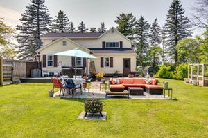 Arriendo temporal - Walworth Home w/ Hot Tub - Near Golf Courses!