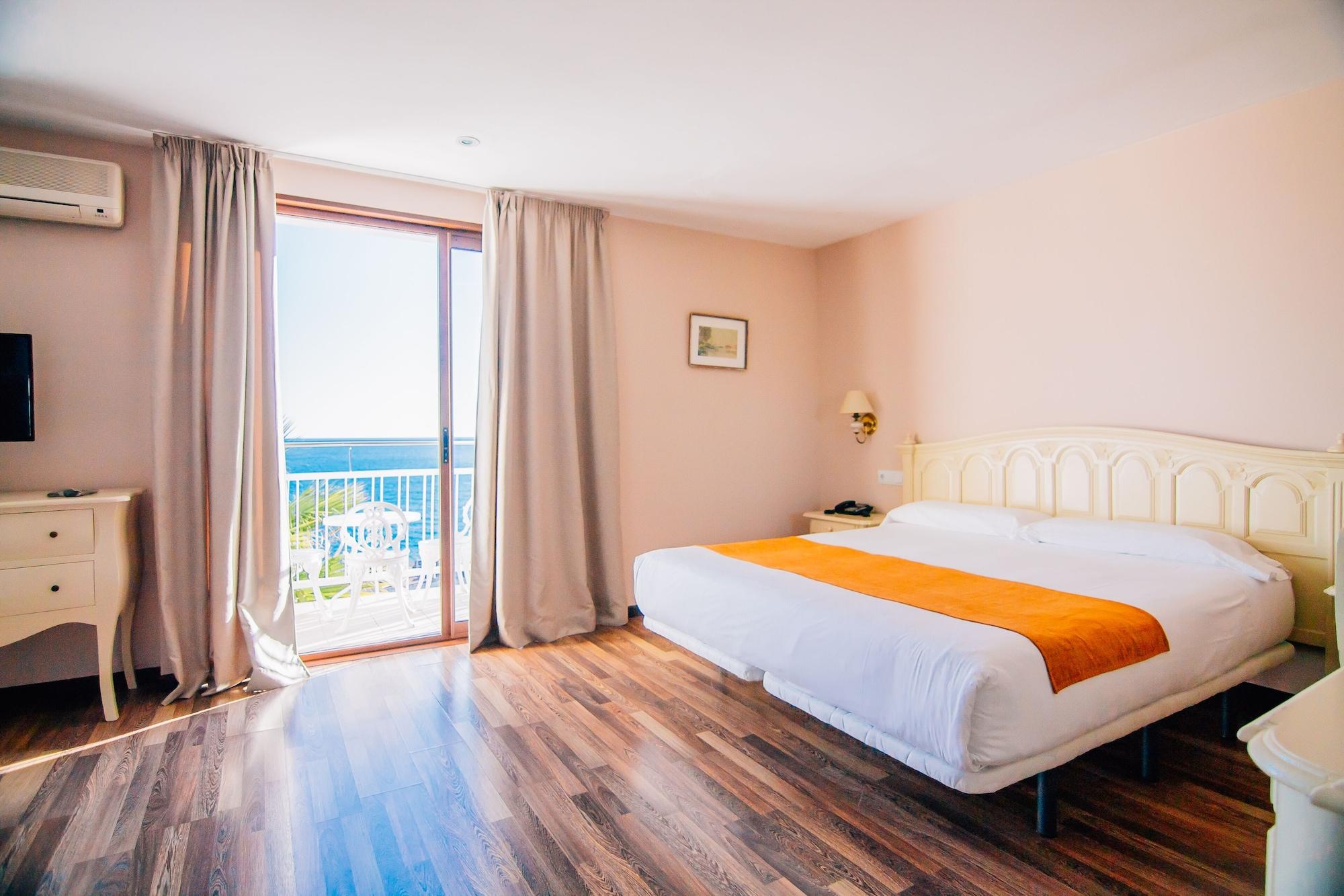 Habitación Hotel Roger de Flor Seleqtta