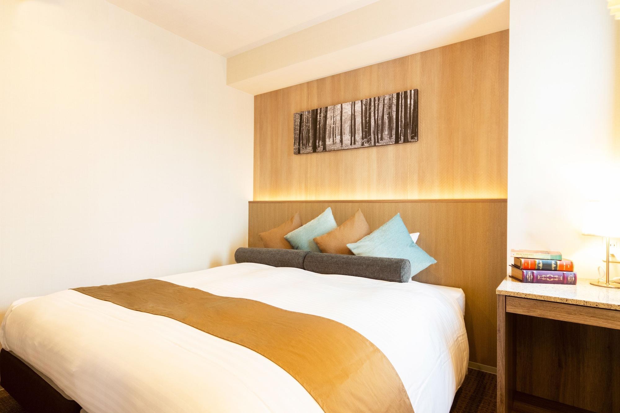 Vista Exterior Nipponbashi Crystal Hotel 2