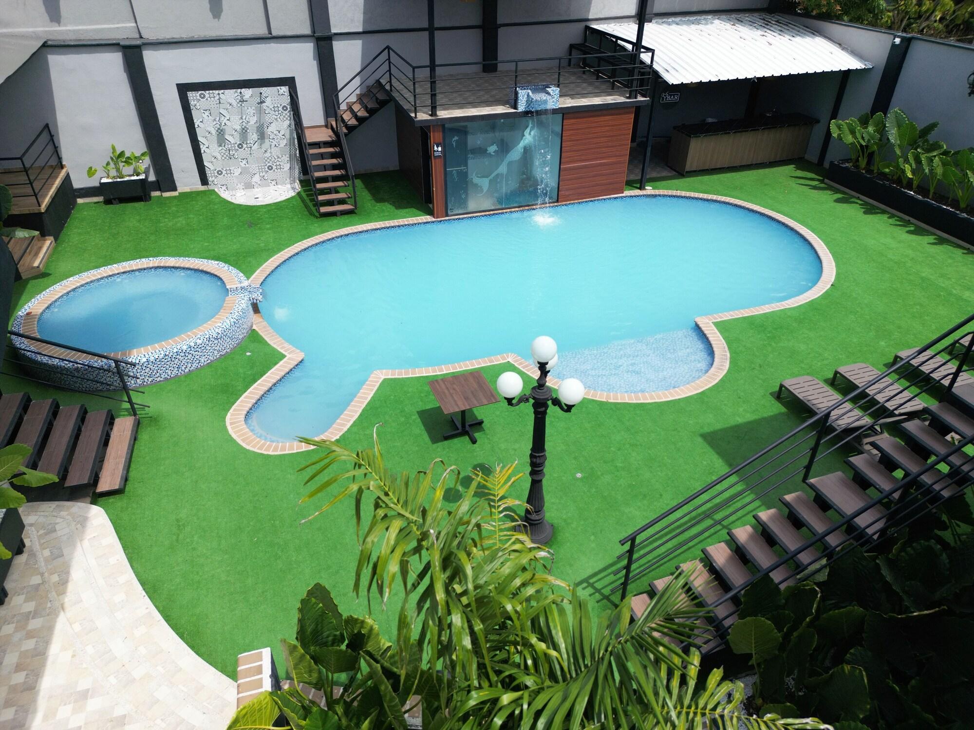 Vista Exterior Hotel Boutique Ciudad Jardin