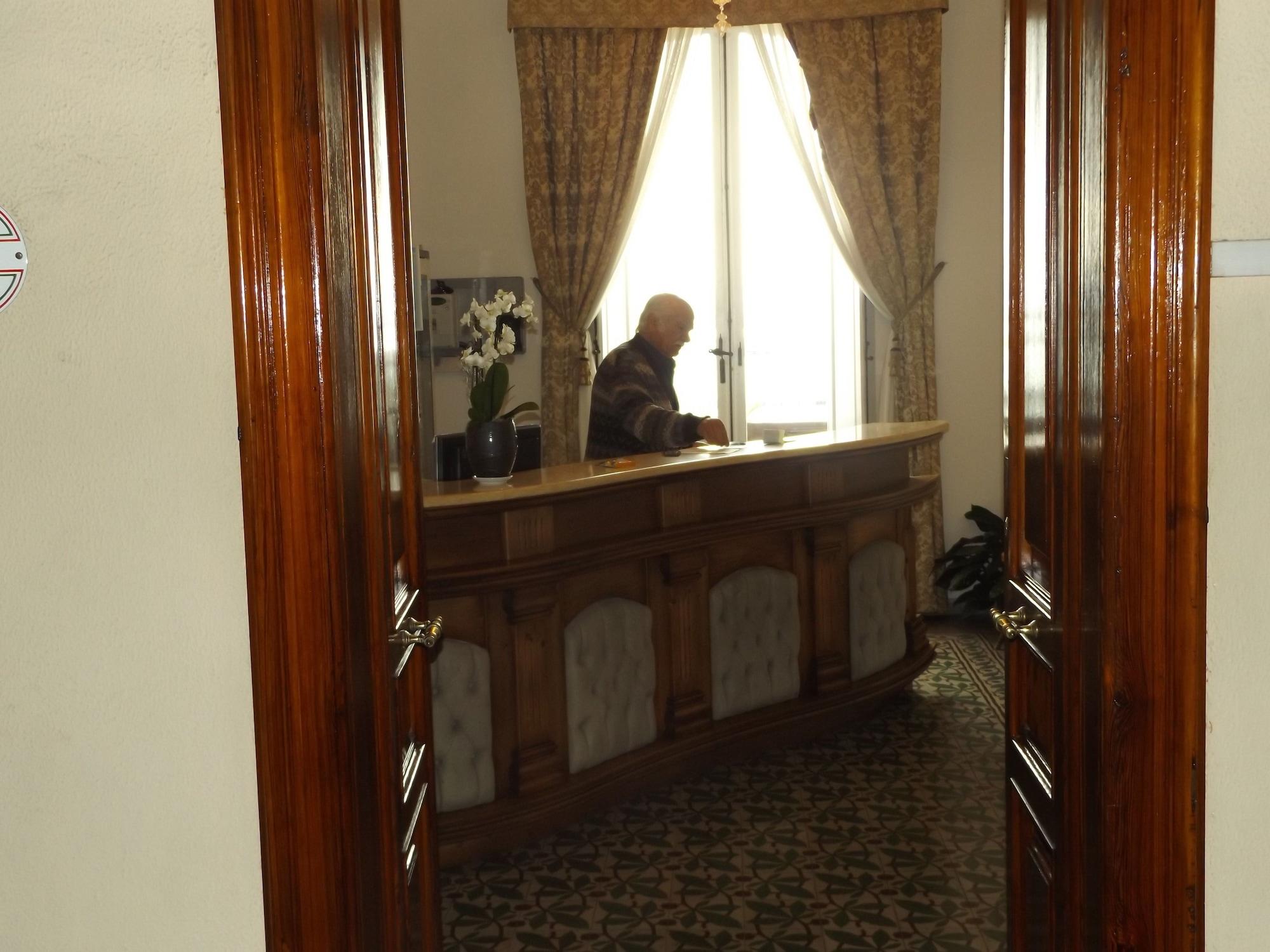 Vista Lobby Hotel AeR BJ Vittoria