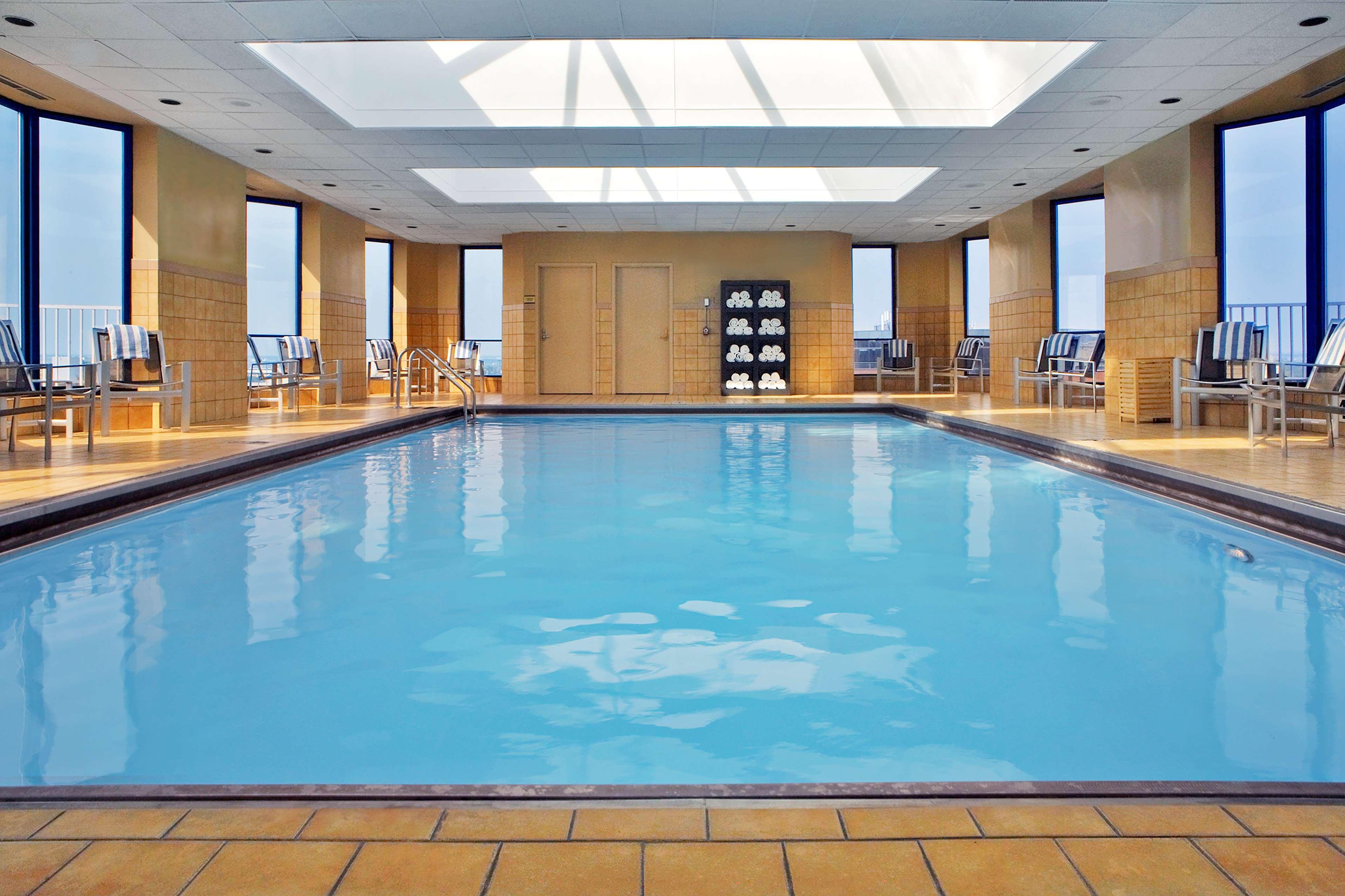 Vista Piscina Hilton Rosemont Chicago O'Hare
