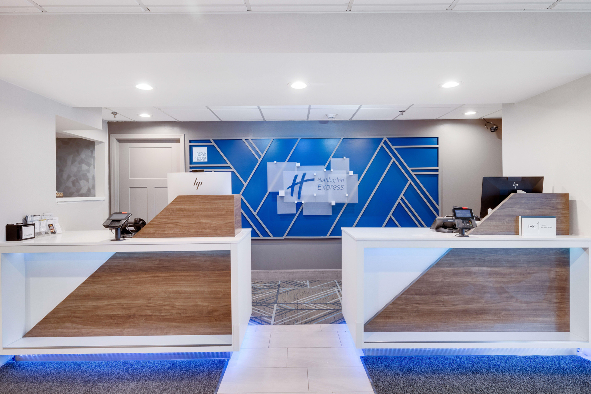 Vista Lobby Holiday Inn Express Wilkes Barre East by IHG