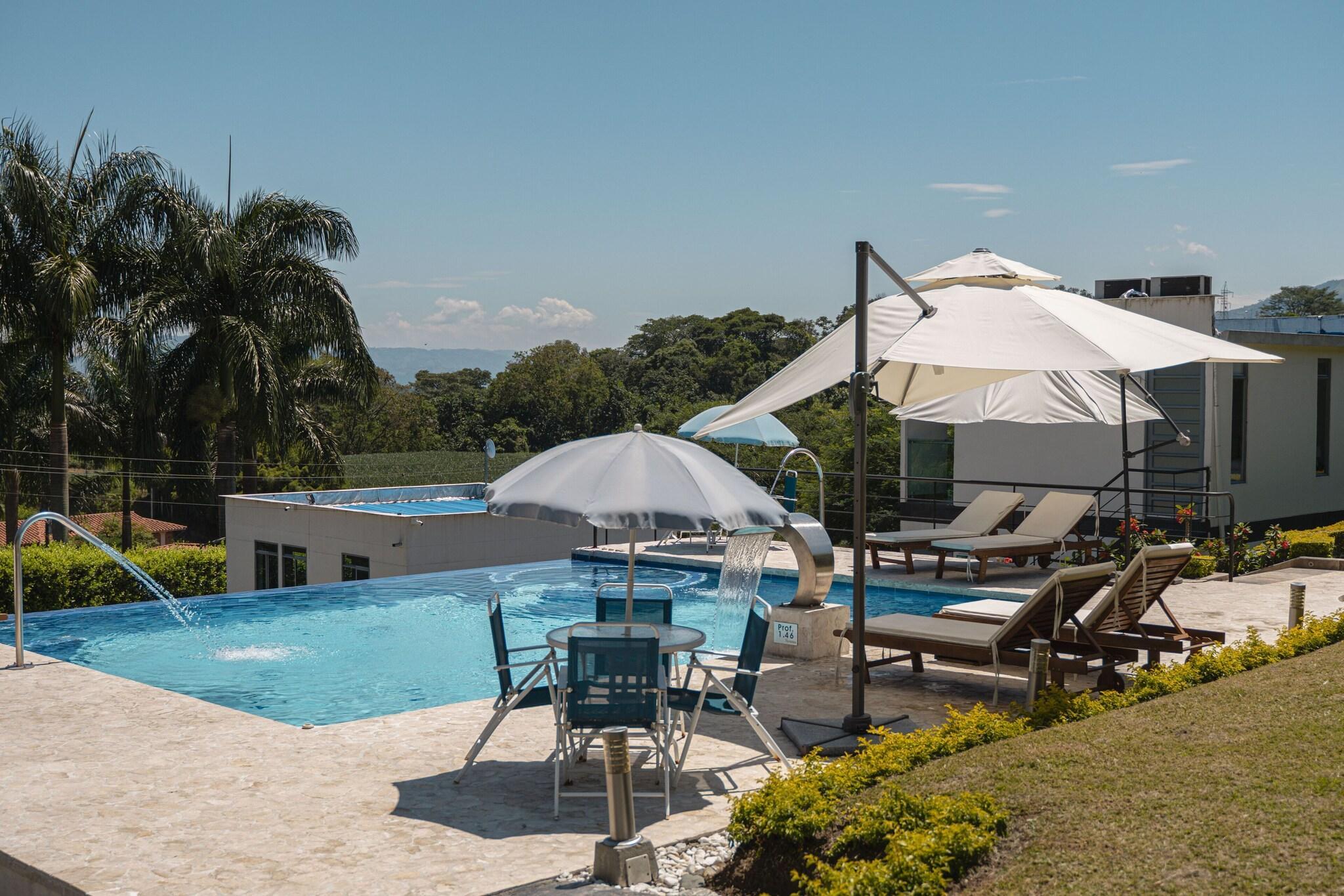 Vista Piscina Syvanna Hotel Wellness & SPA