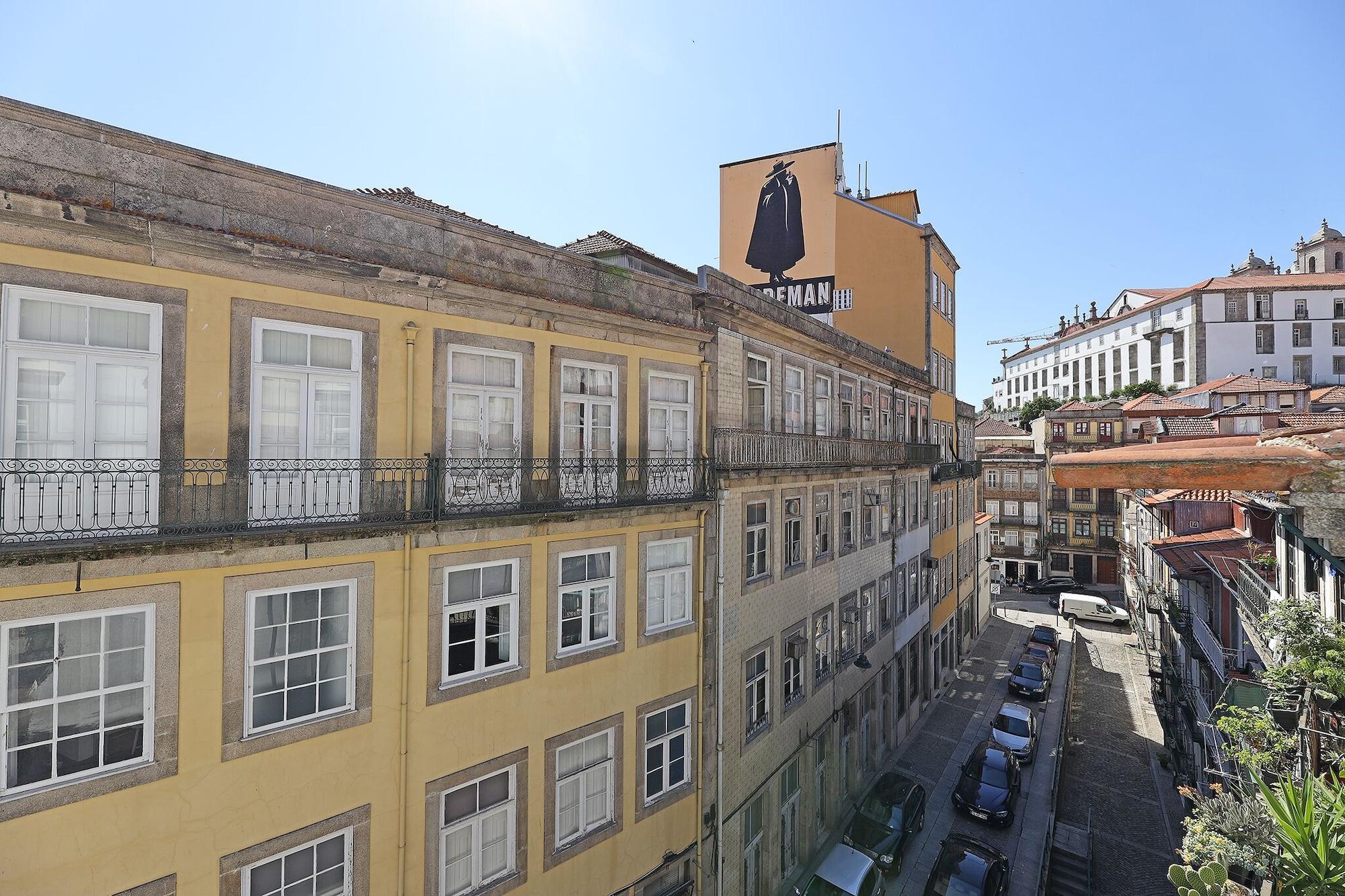 Equipamiento de Habitación Memoria Porto FLH Hotels