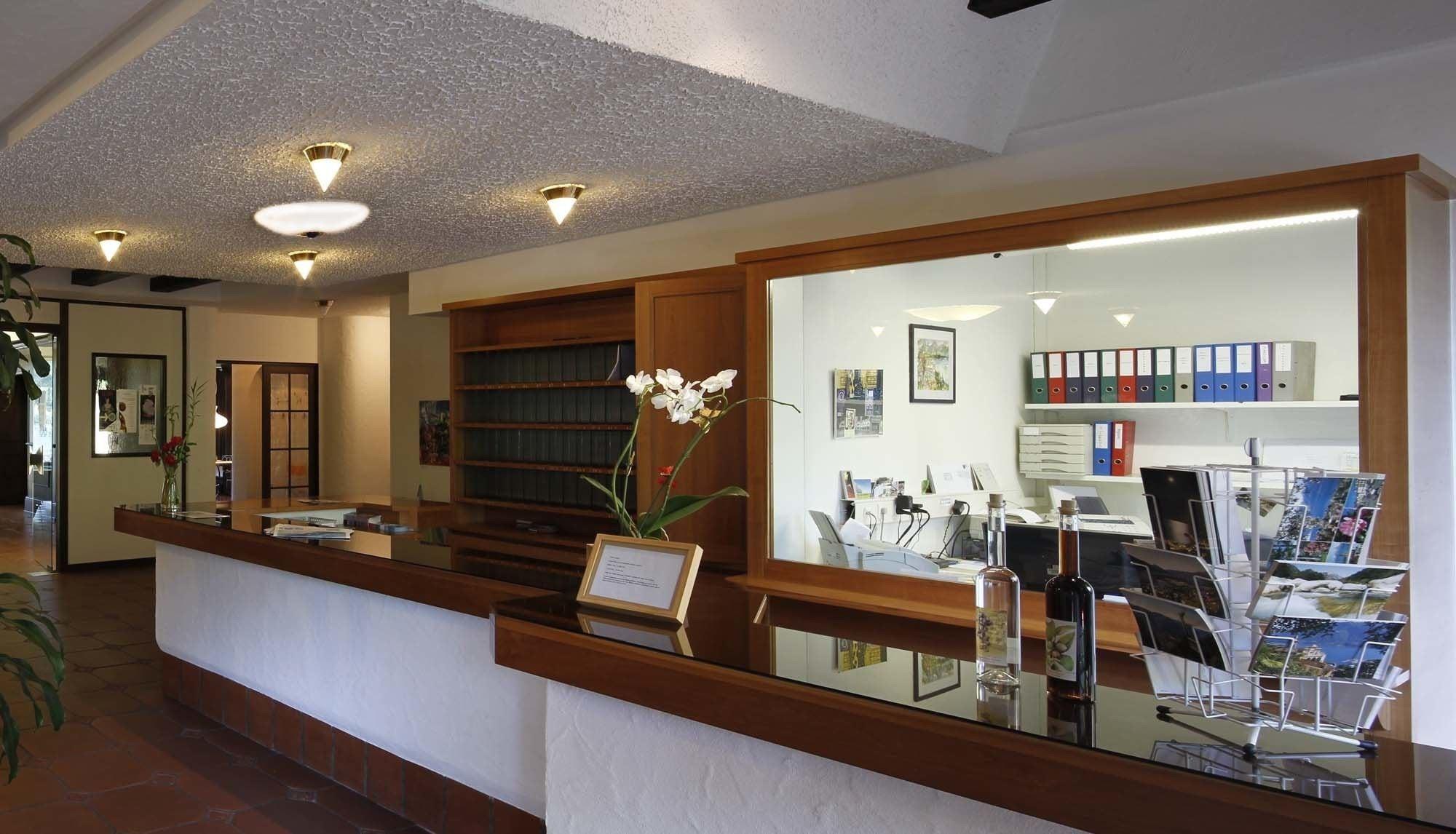 Vista Lobby Aparthotel al Lago