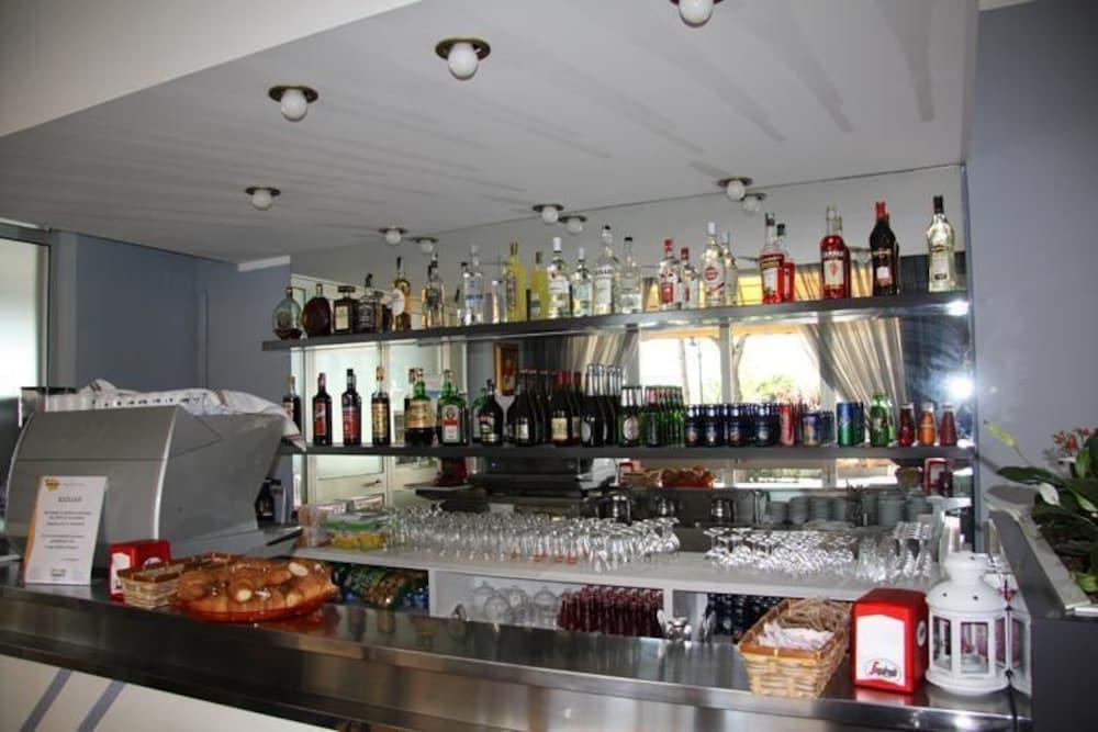 Bar/Salón Hotel Esperia