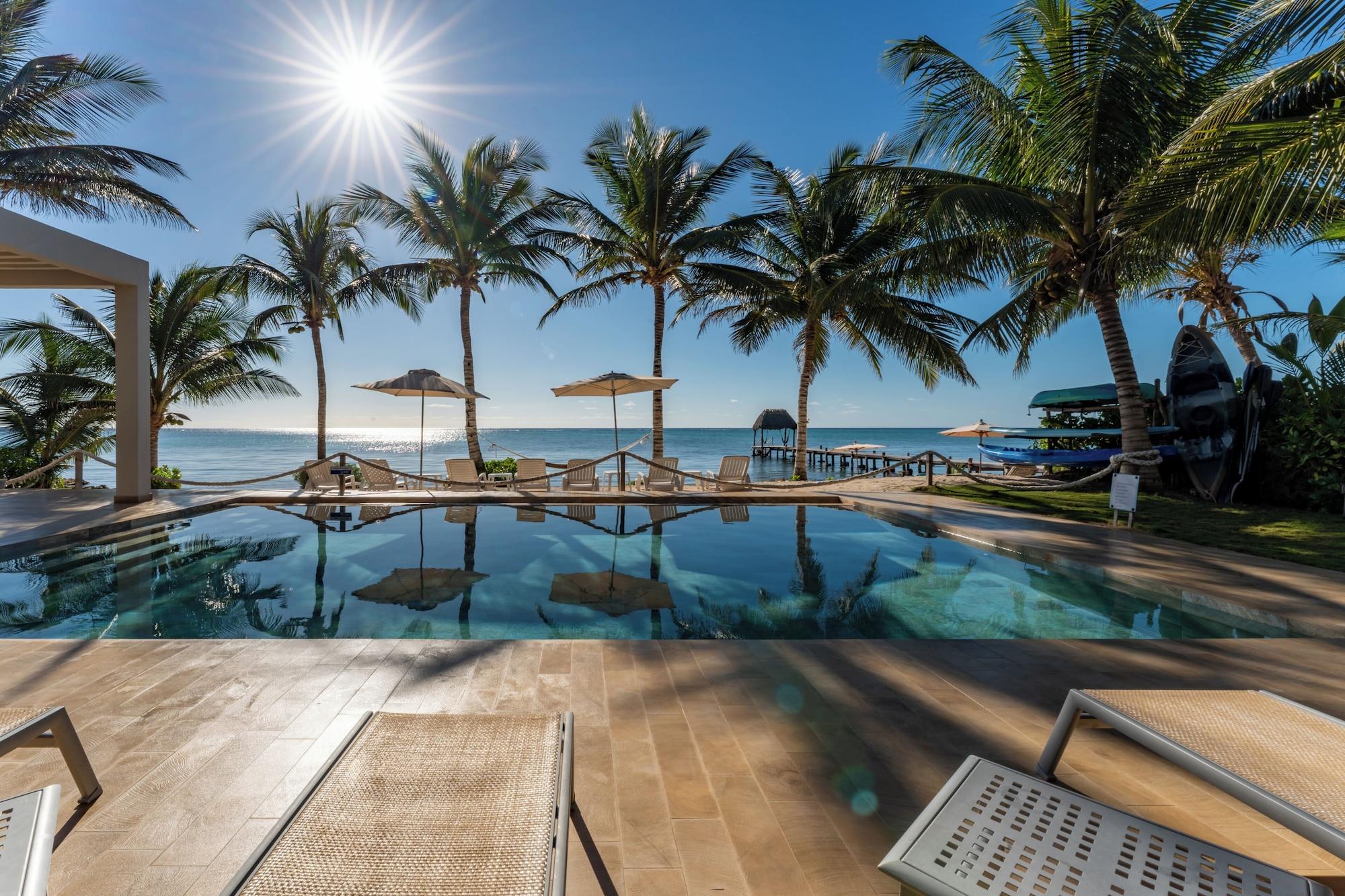 Vista Piscina Aparthotel Eeb Ti Kaan Tulum - Luxury Condos.