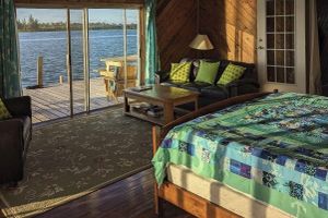 Alquiler Vacacional - Sunset Point Houseboat, a gem of a place