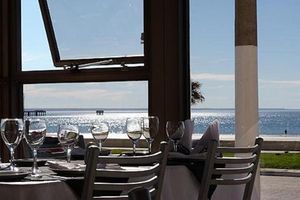 Alojamiento - Costanera Hotel
