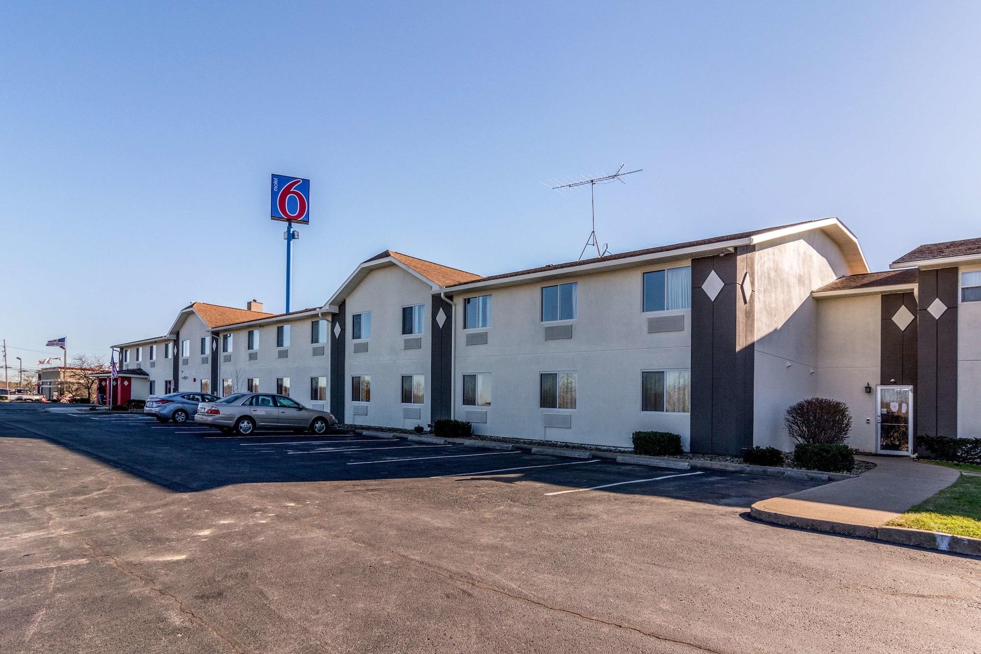 Vista Exterior Motel 6 Barkeyville, PA